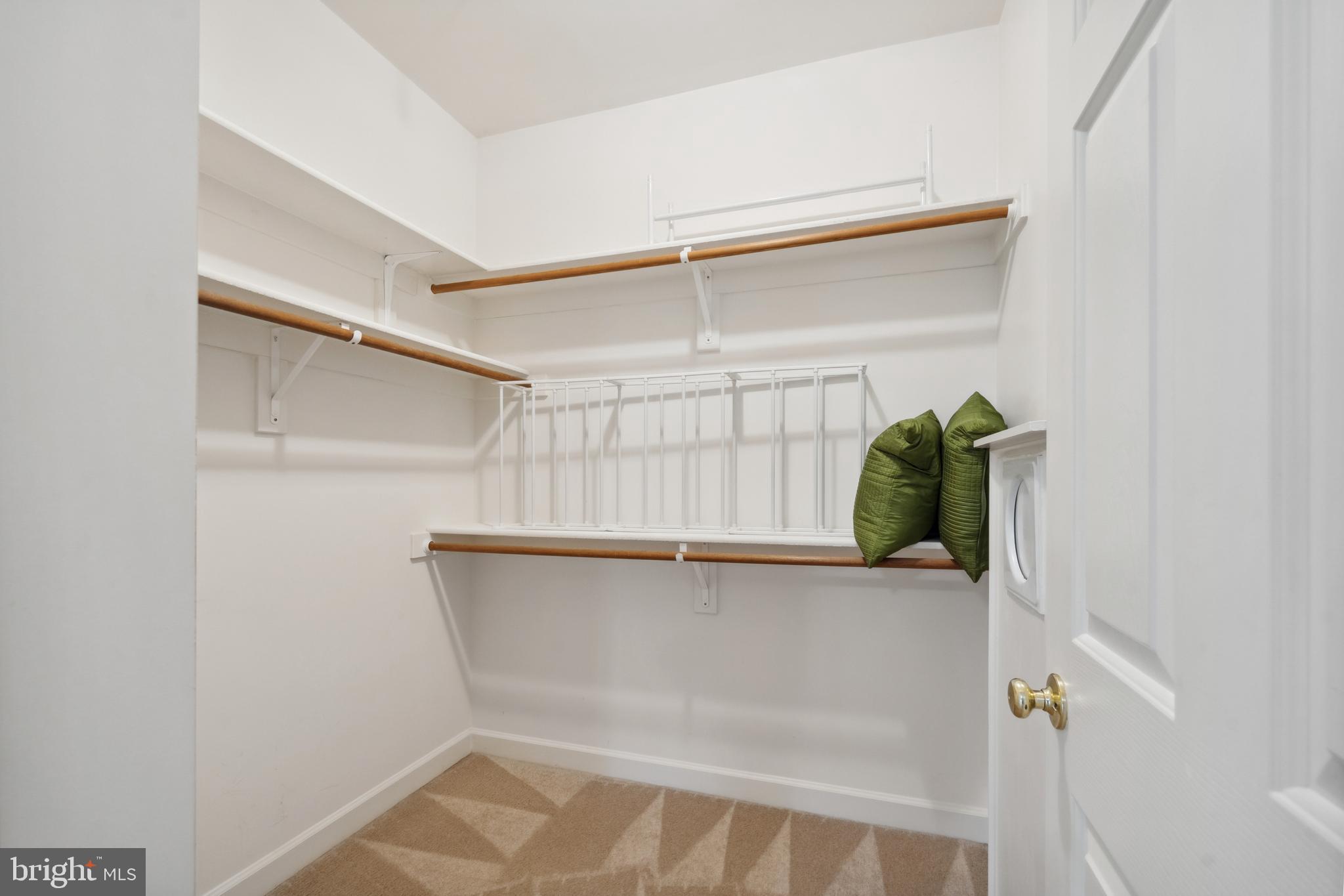 MEADOWBROOK WOODS - Residential