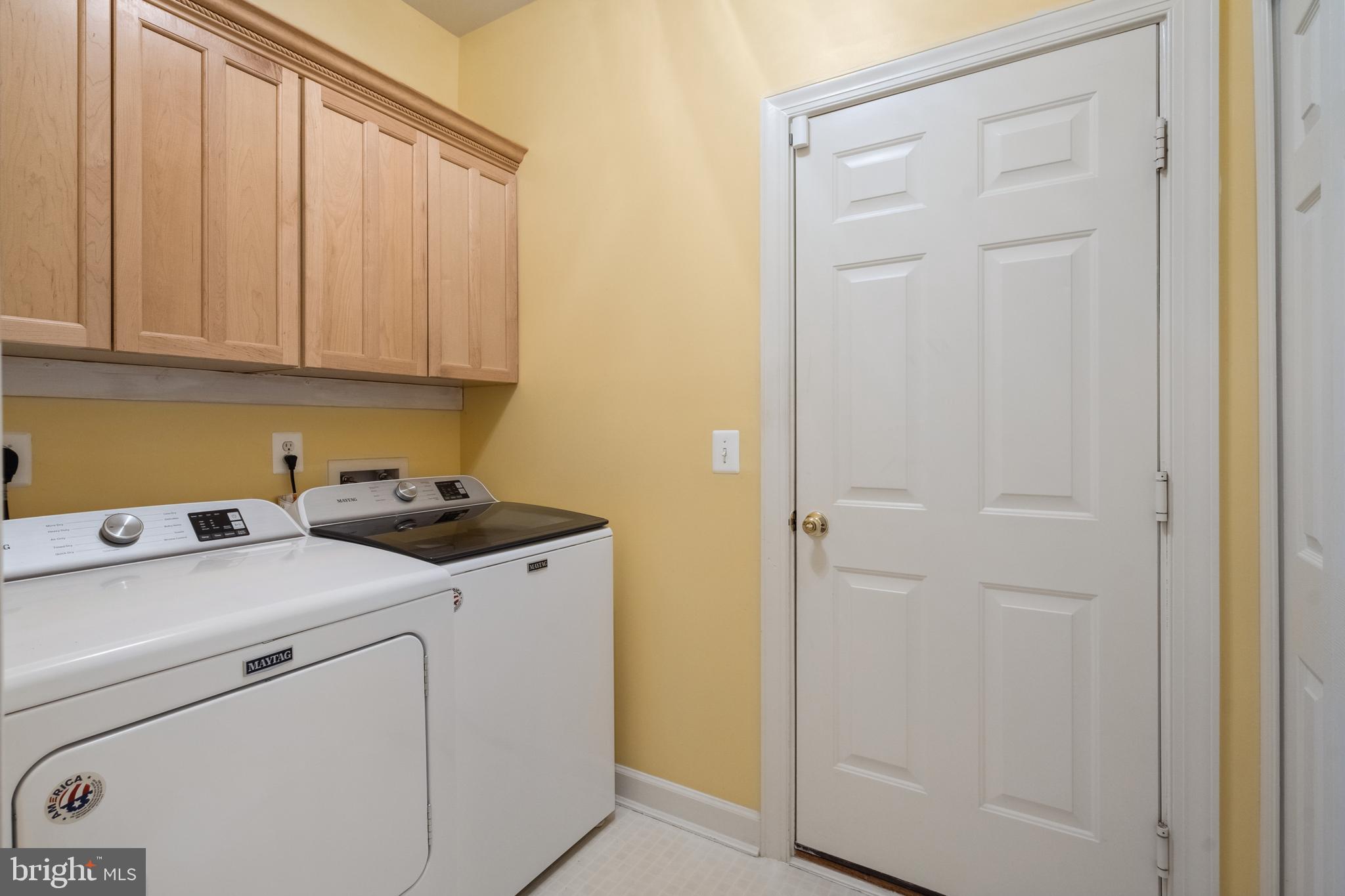 MEADOWBROOK WOODS - Residential