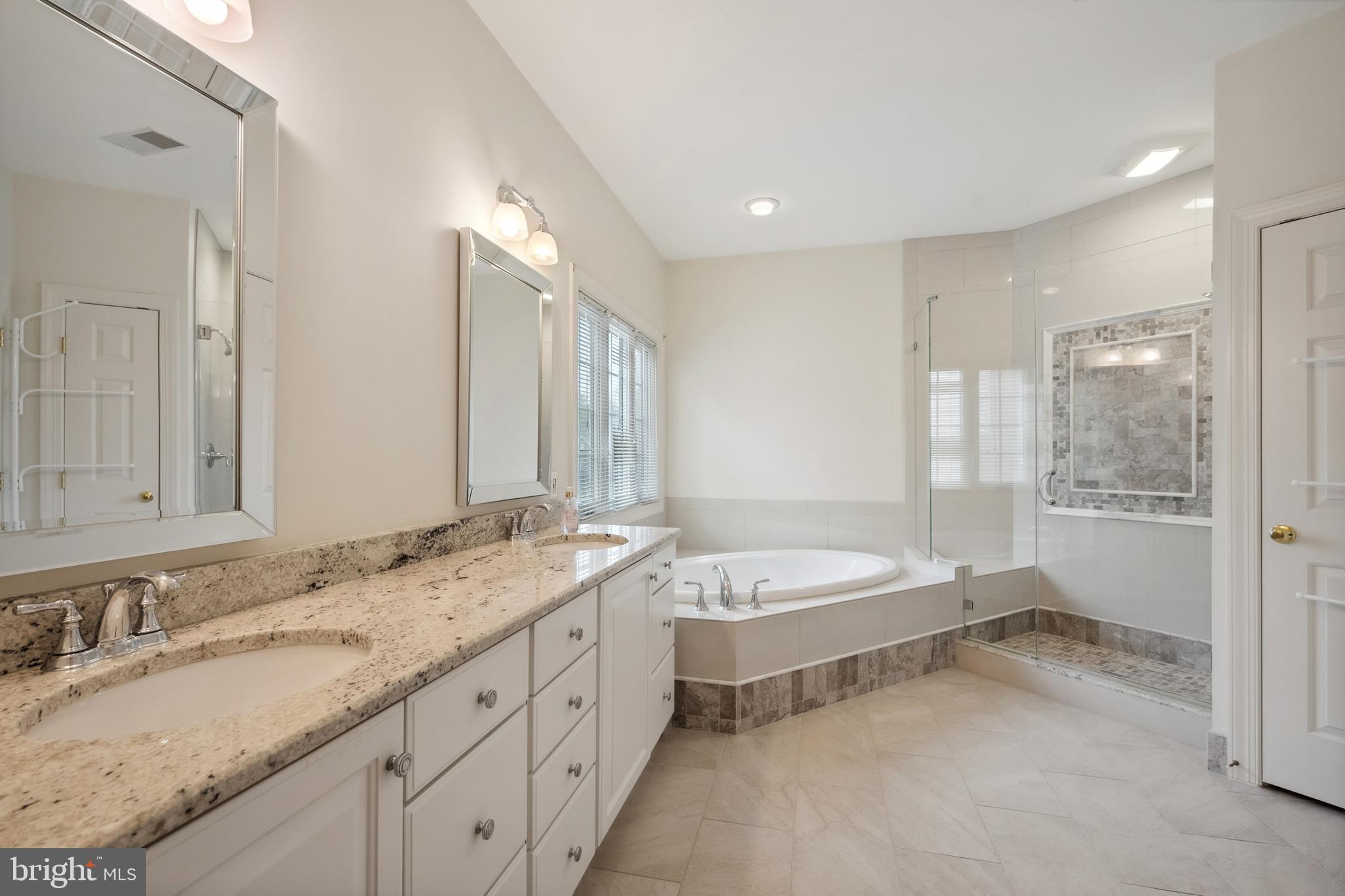 MEADOWBROOK WOODS - Residential