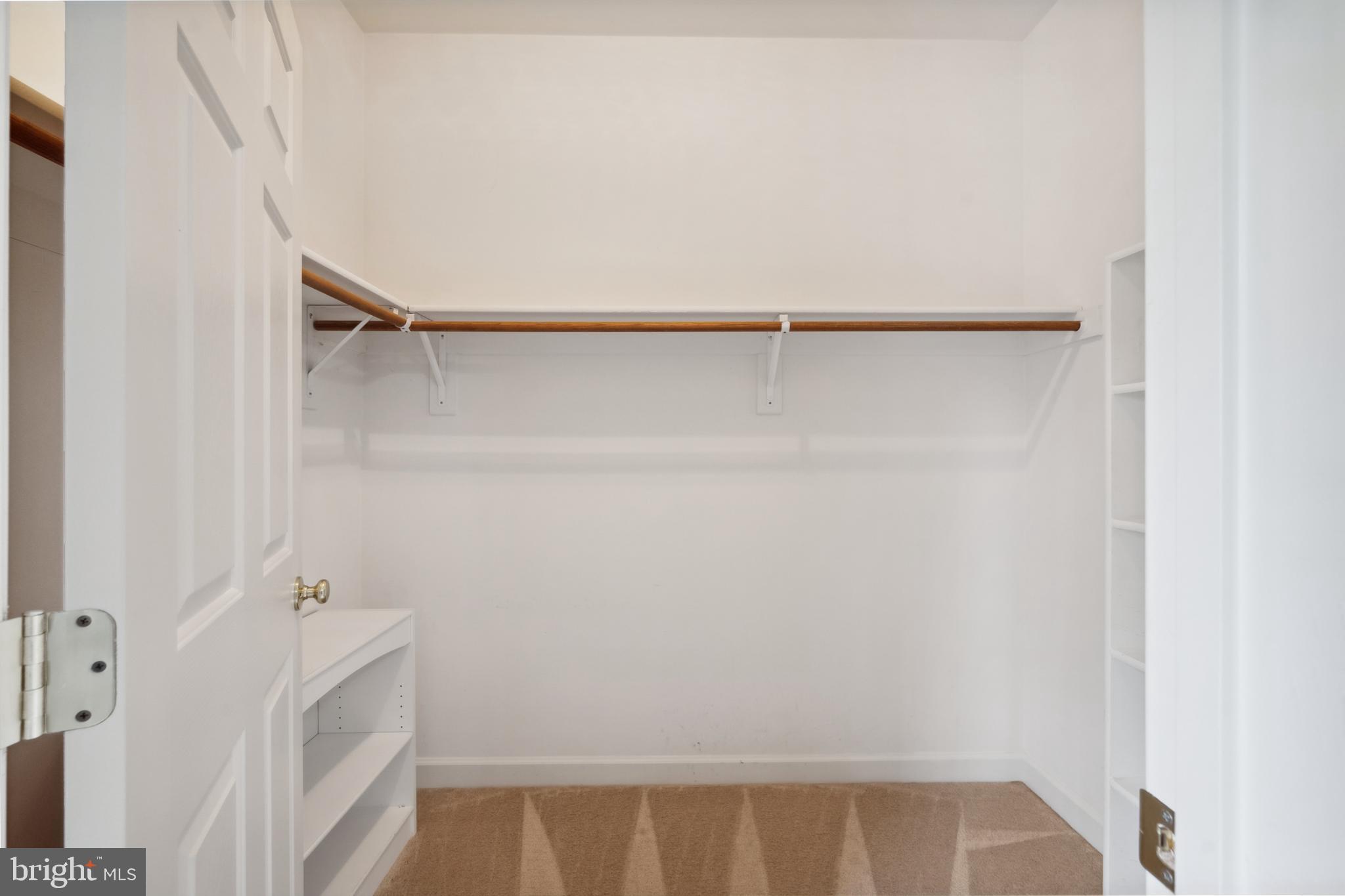 MEADOWBROOK WOODS - Residential