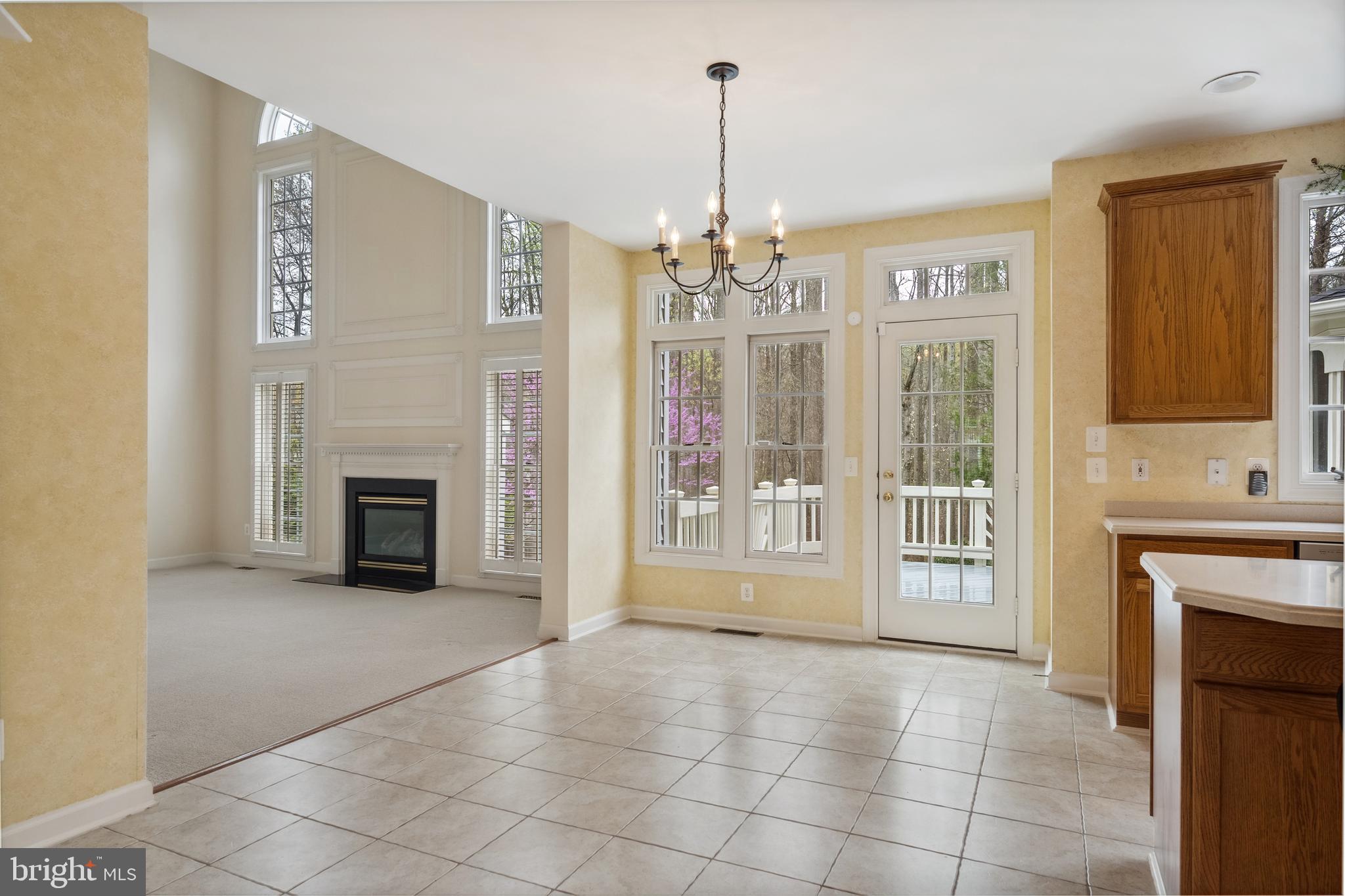 MEADOWBROOK WOODS - Residential