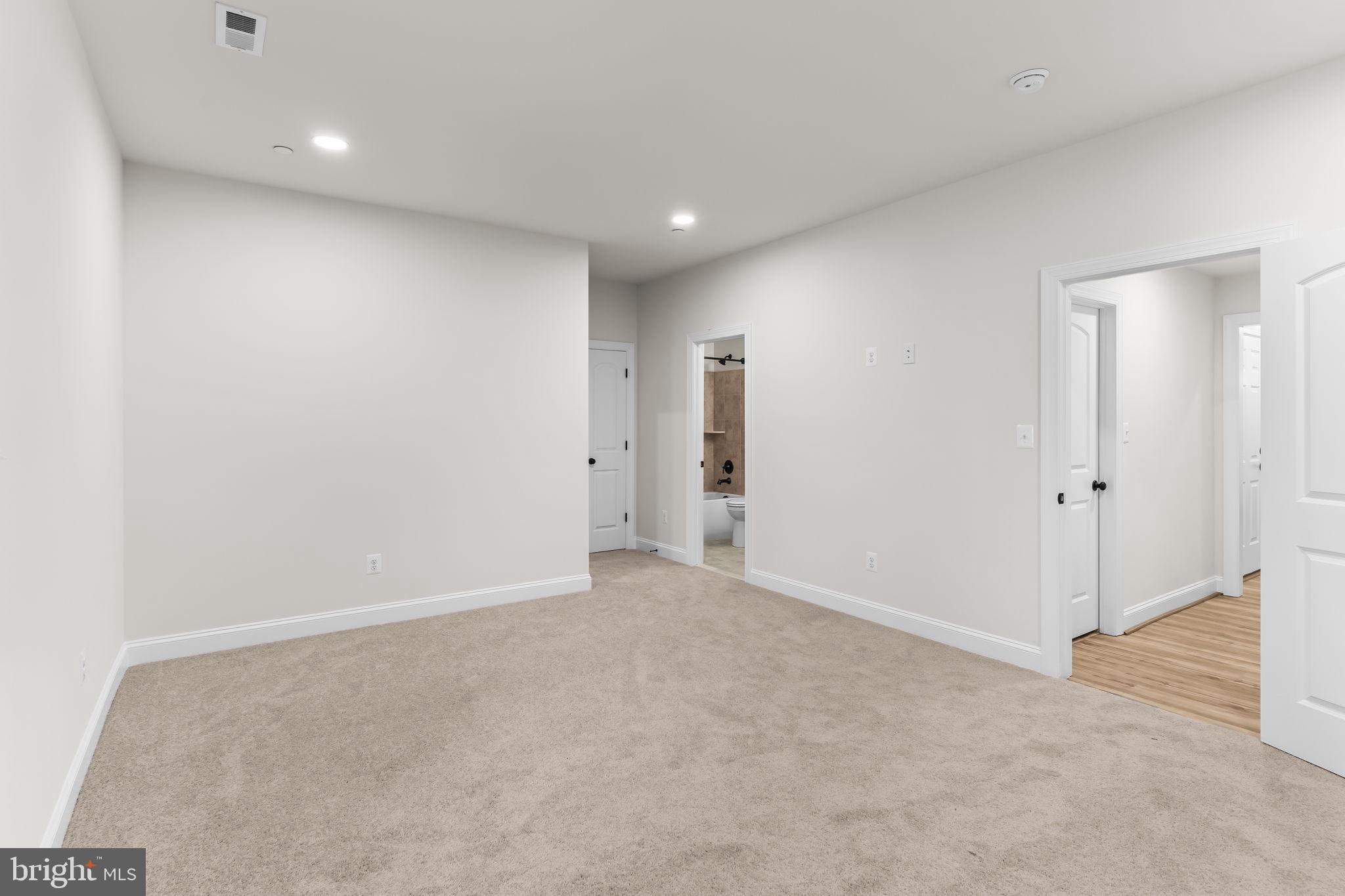 MEADOWS AT TOWN RUN II - Residential