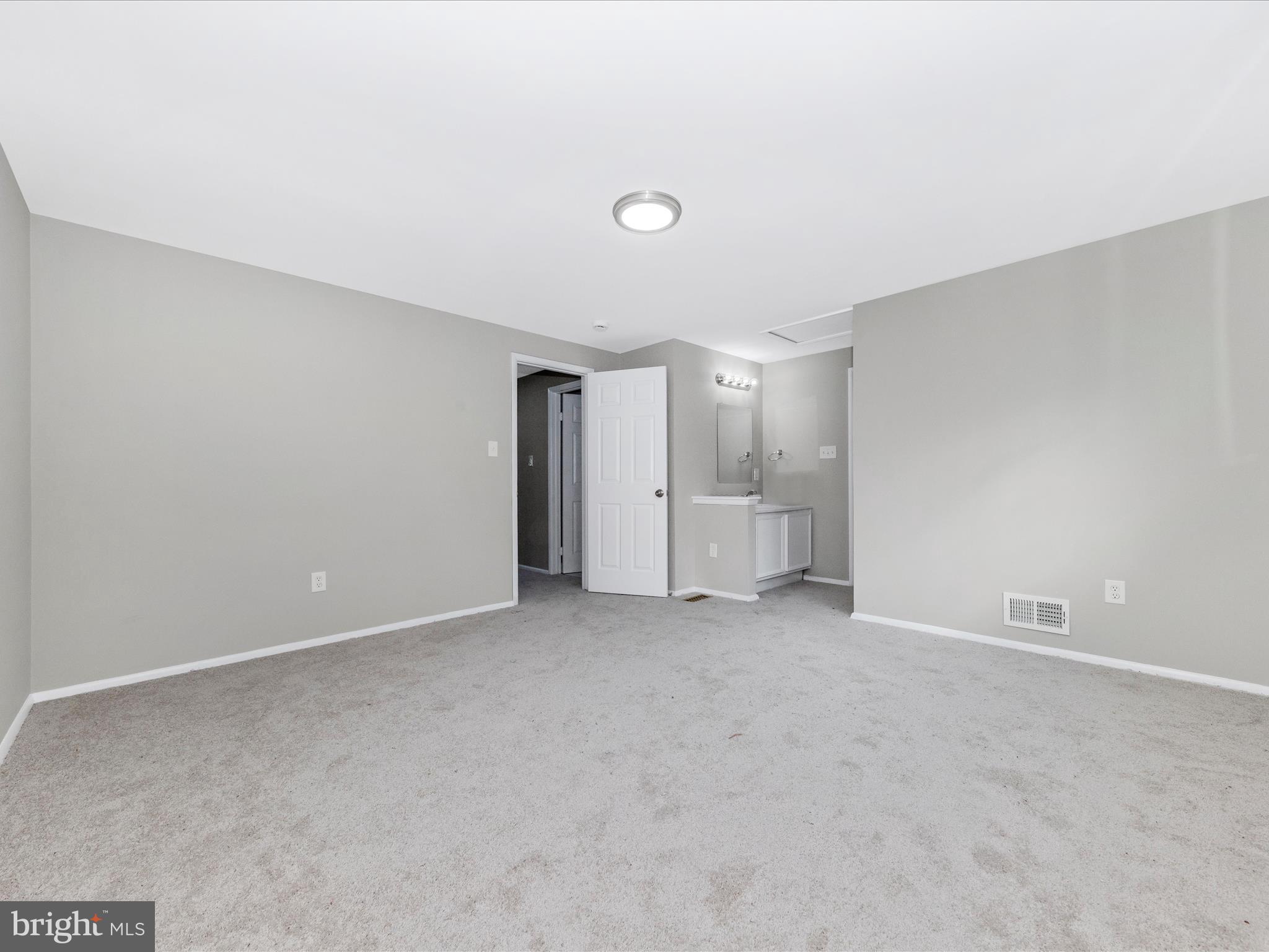 CHARLENE - Residential