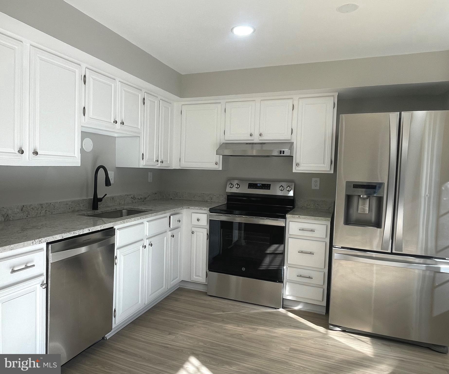 CHARLENE - Residential