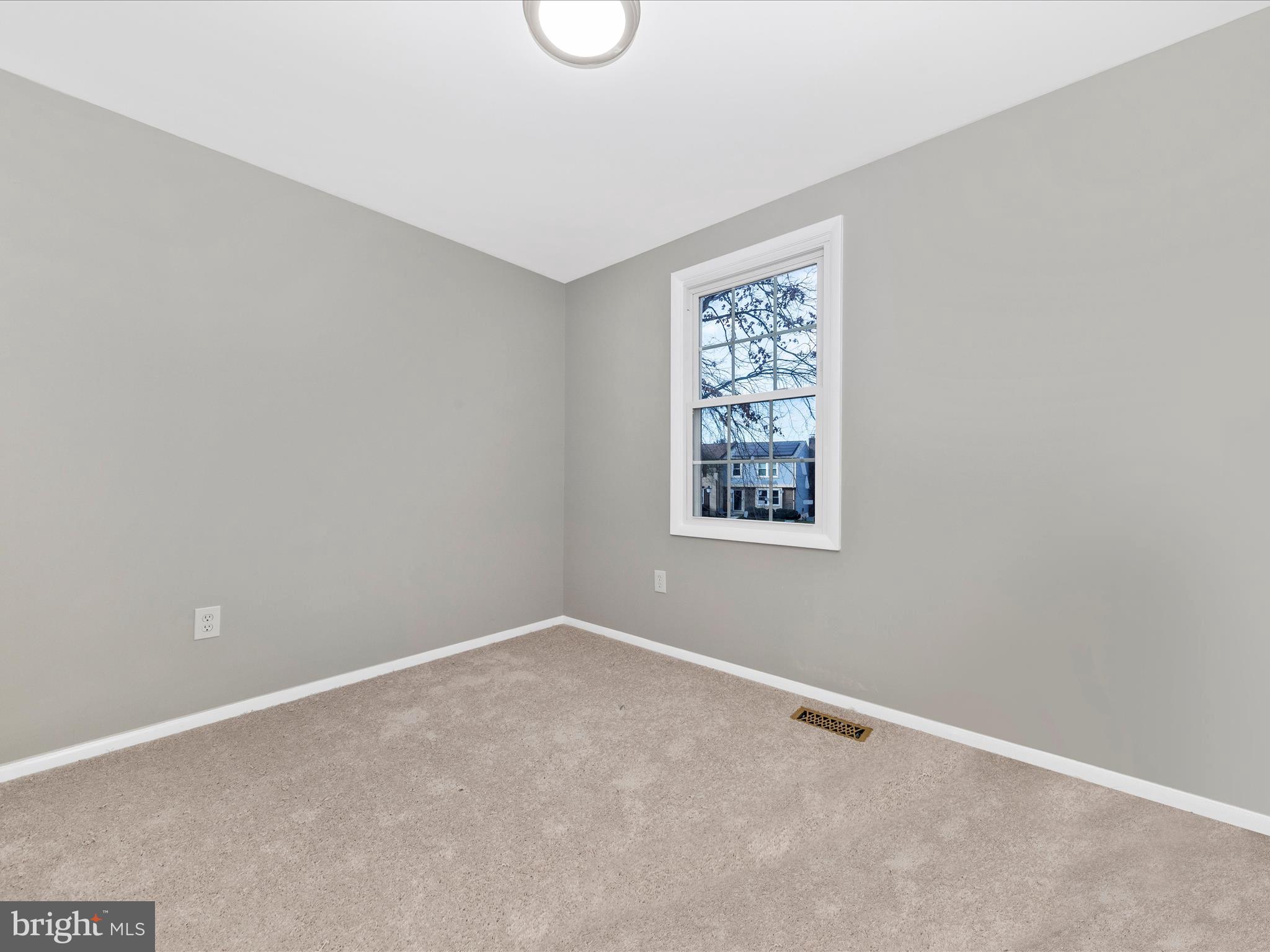 CHARLENE - Residential