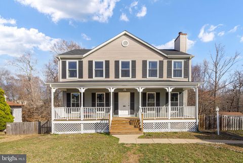 Photo of 13379 Packard Drive, WOODBRIDGE, VA 22193 (MLS # VAPW2114414)