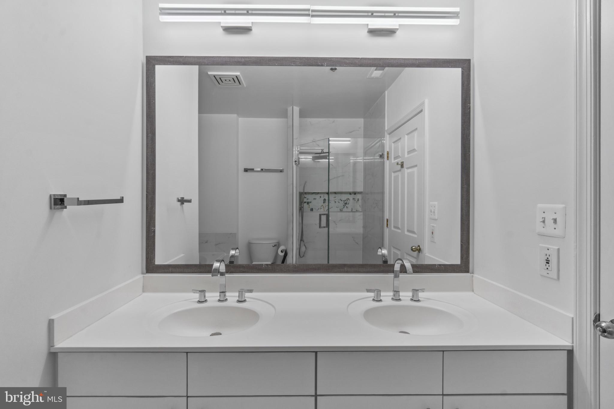 INNER HARBOR - Residential Lease