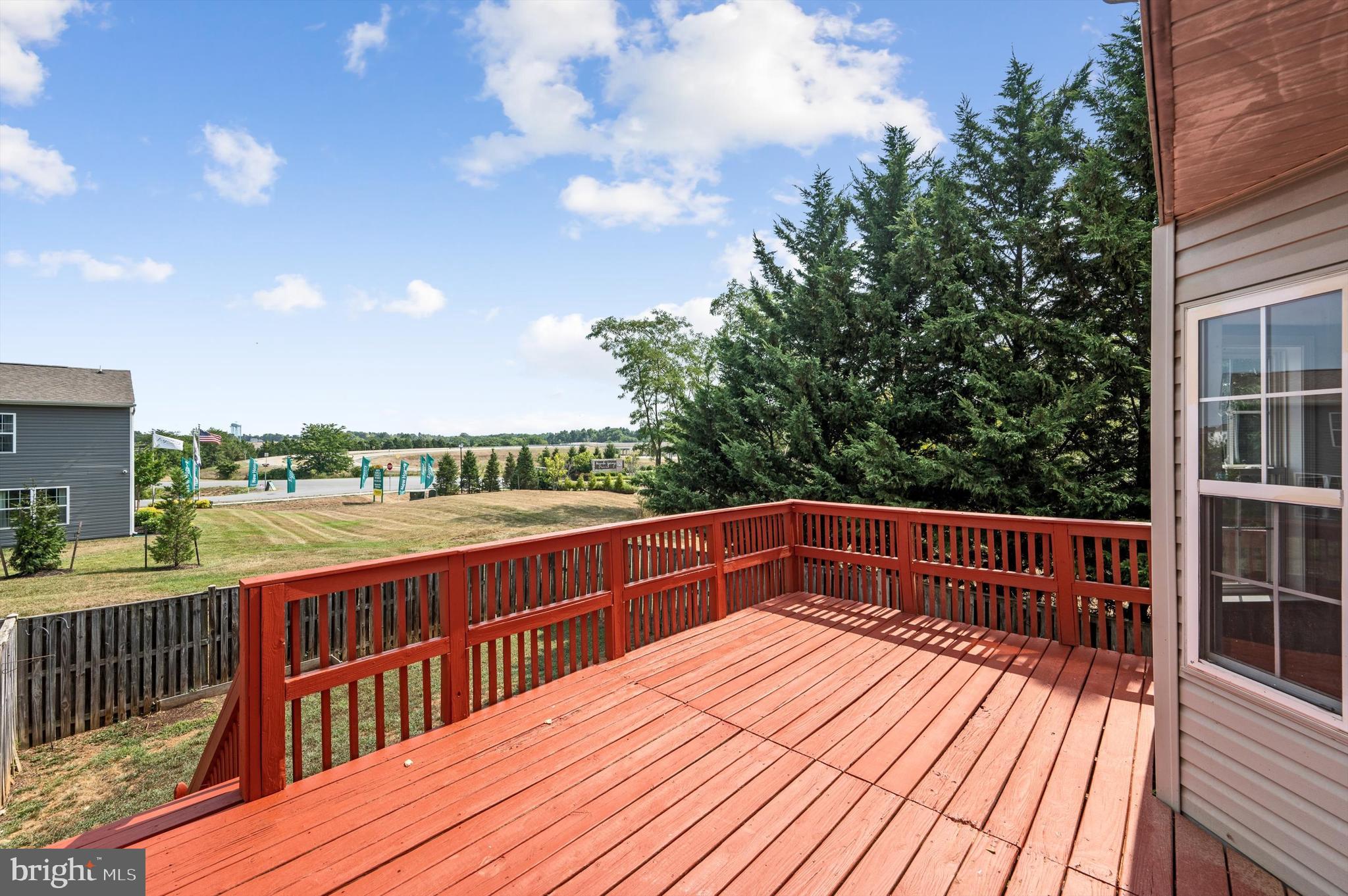 COUNTY GREEN - Residential