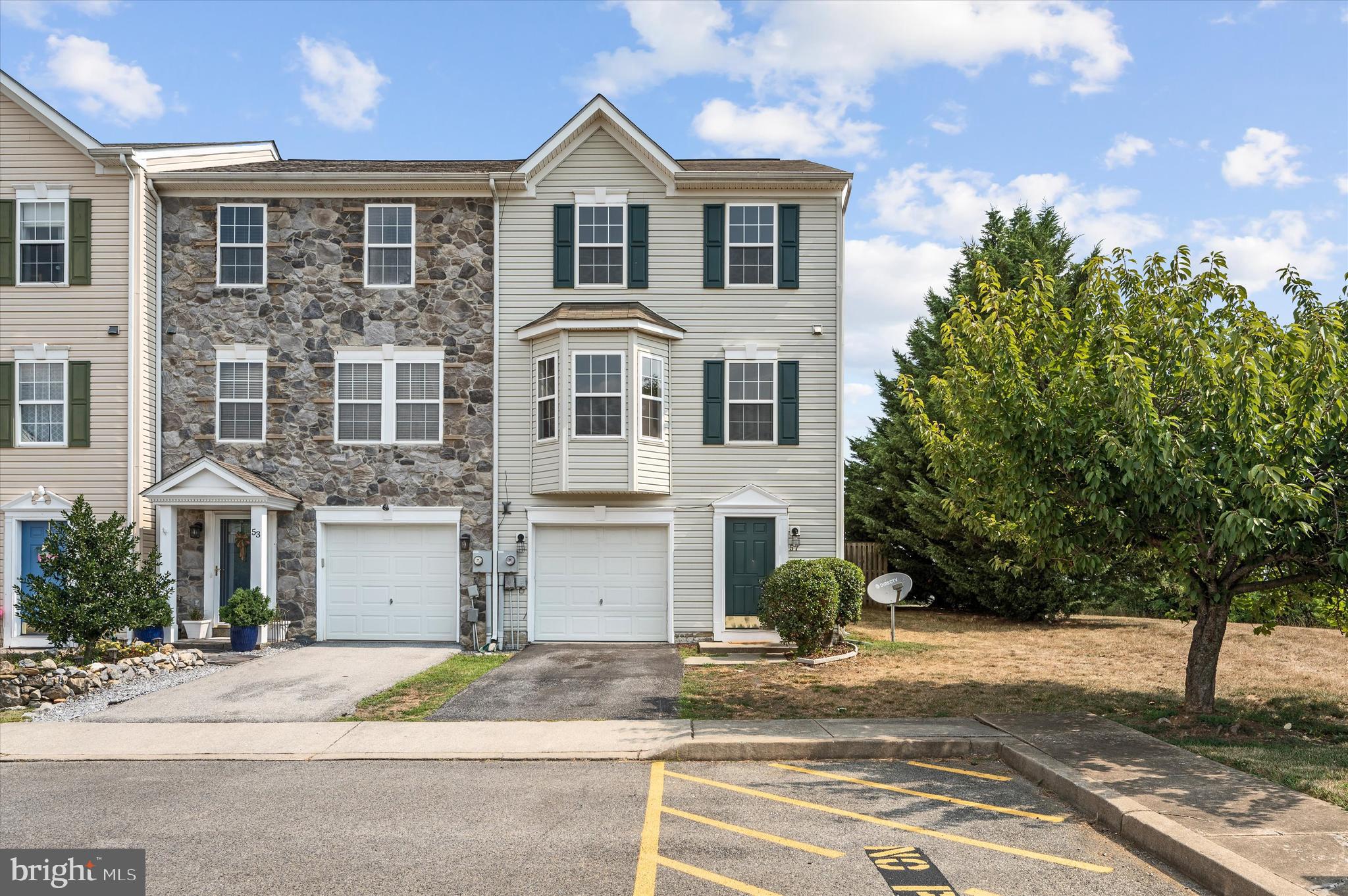 COUNTY GREEN - Residential