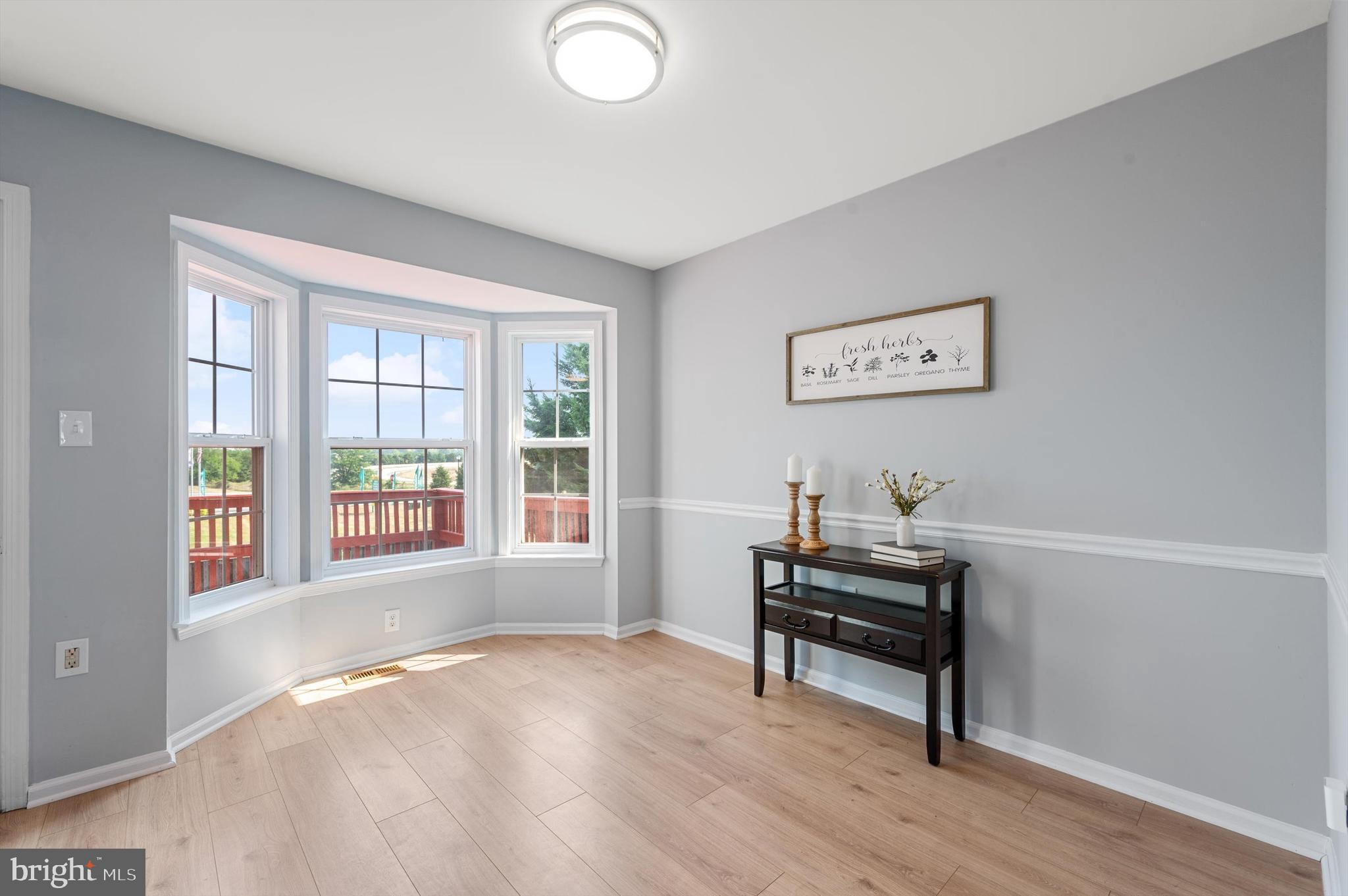 COUNTY GREEN - Residential