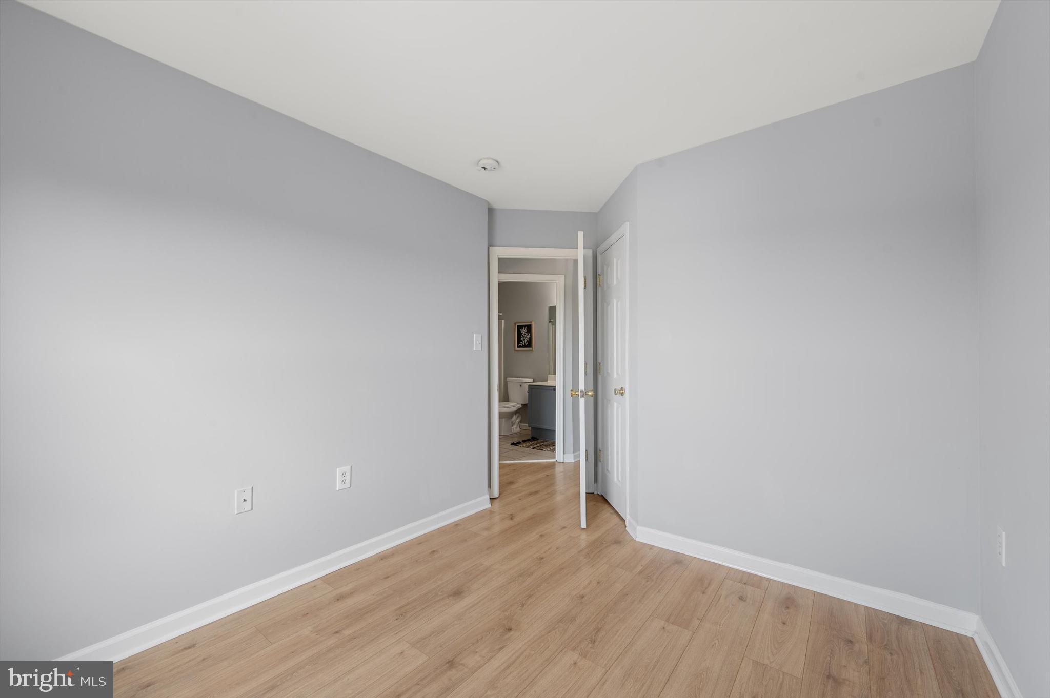 COUNTY GREEN - Residential