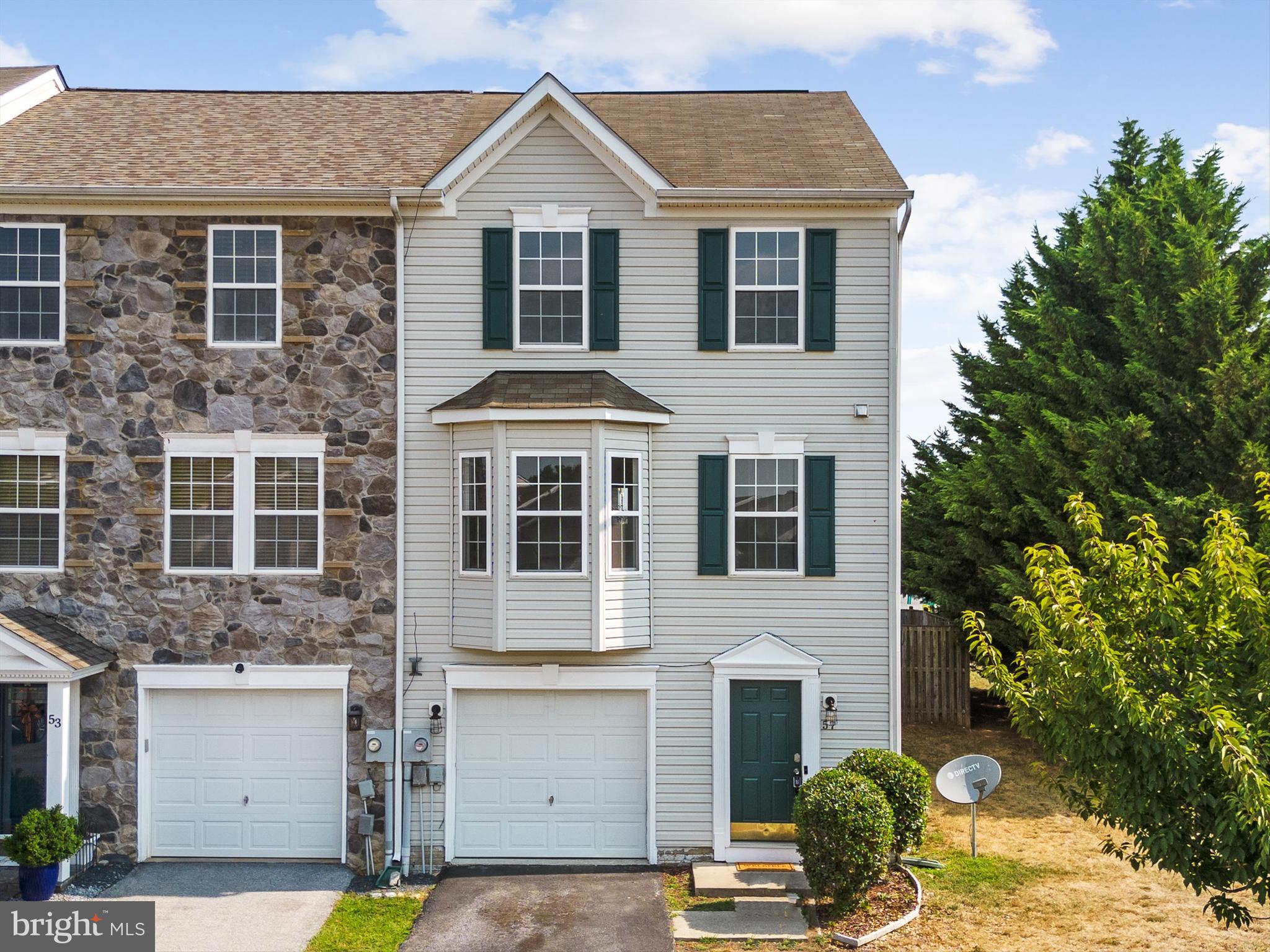 COUNTY GREEN - Residential