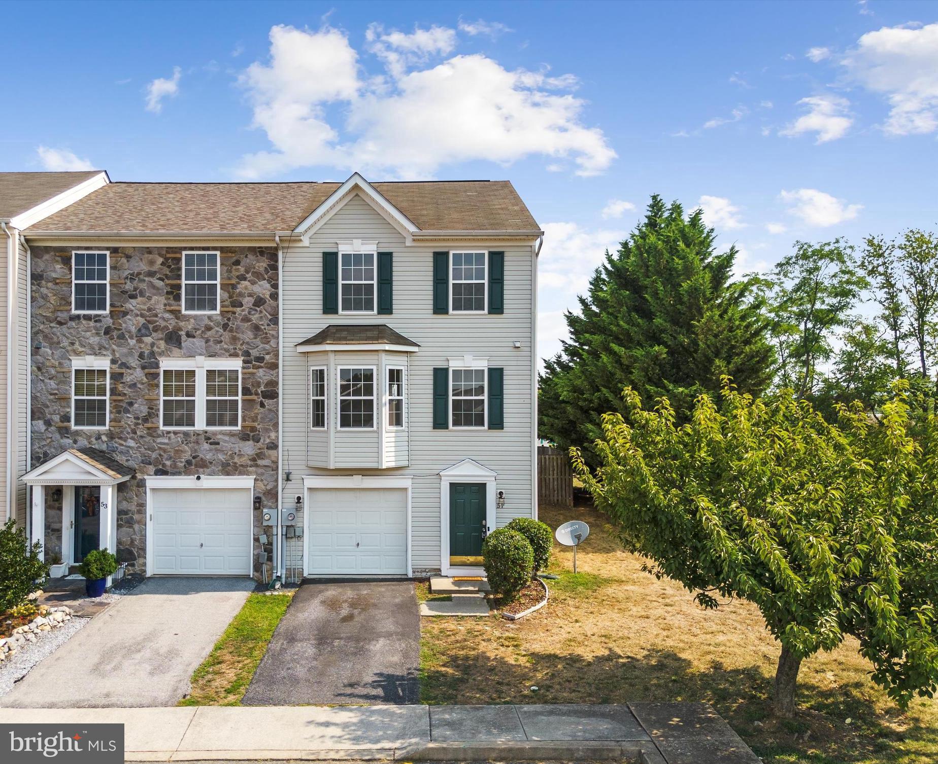 COUNTY GREEN - Residential