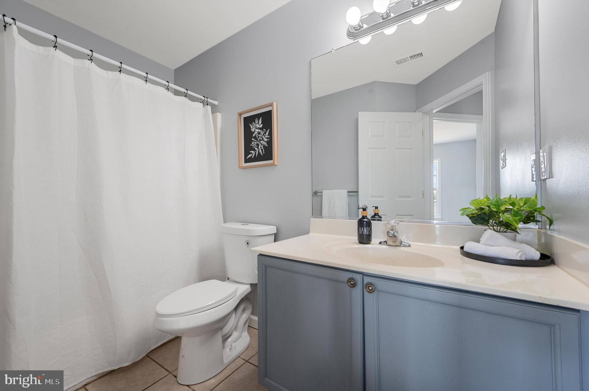 COUNTY GREEN - Residential