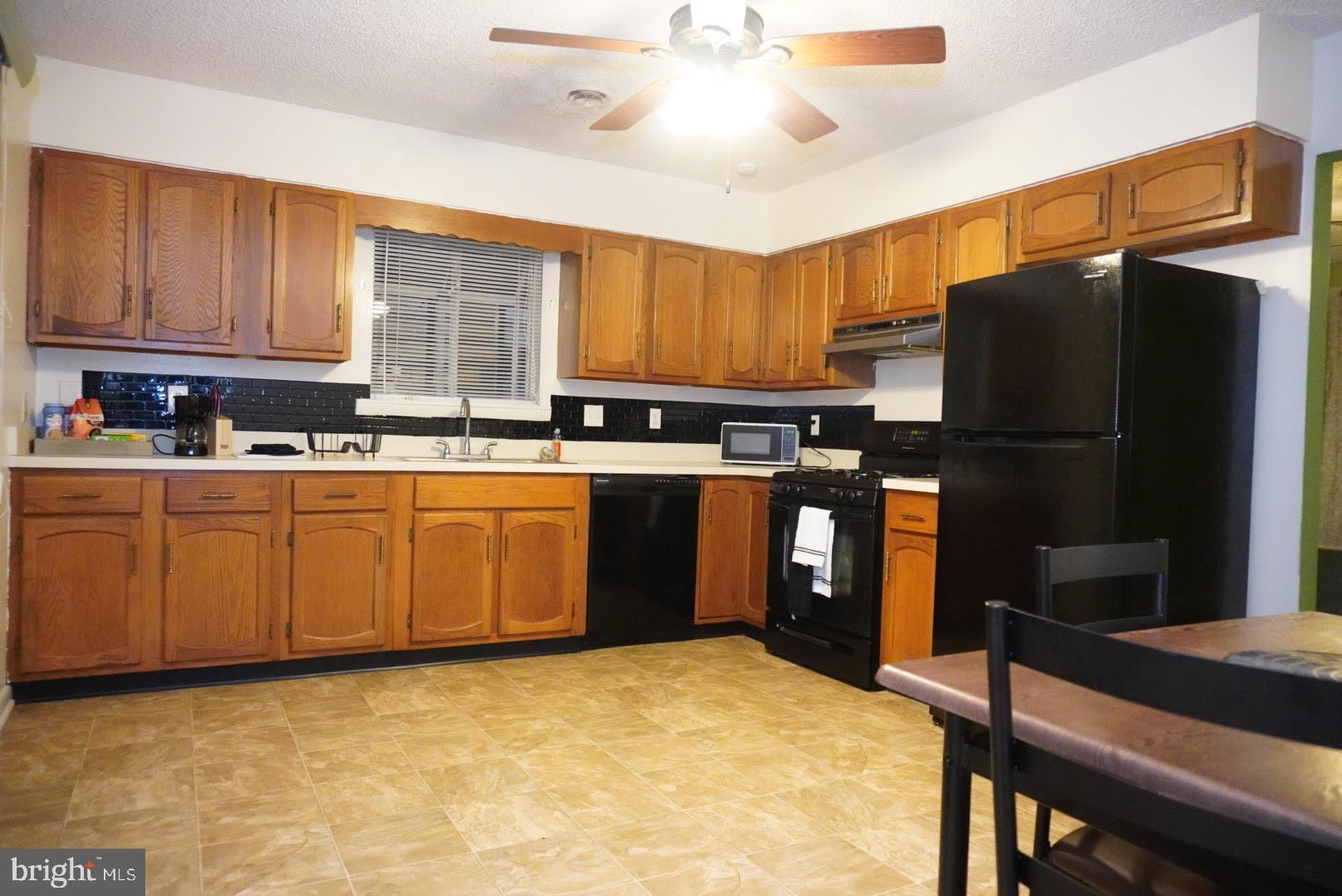 GREEN ESTATES - Residential