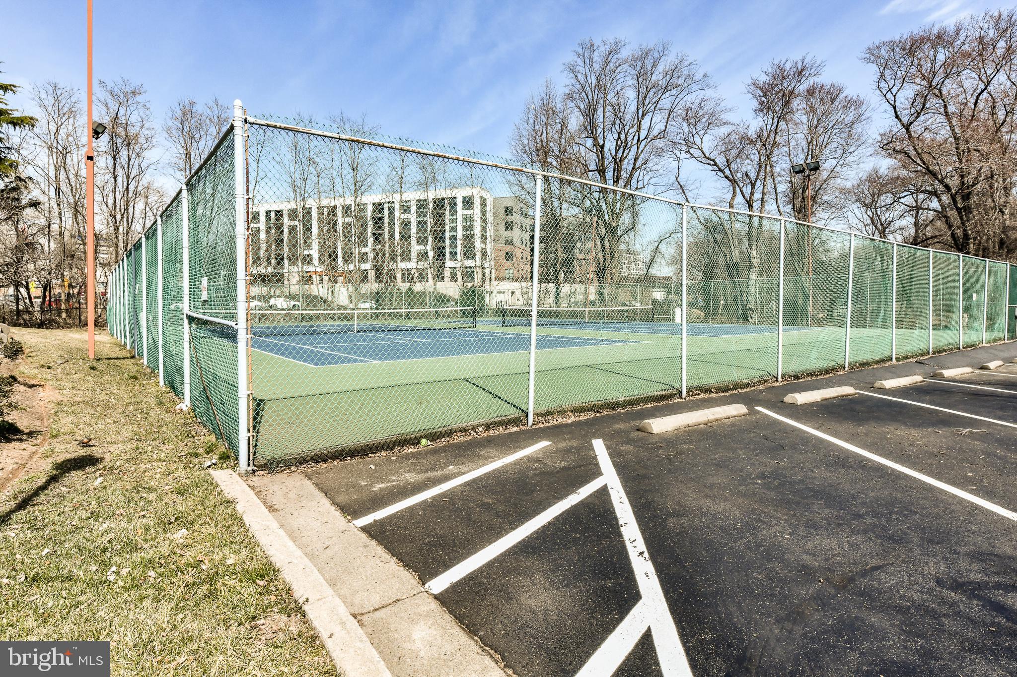 COLONIES AT MCLEAN - Residential Lease