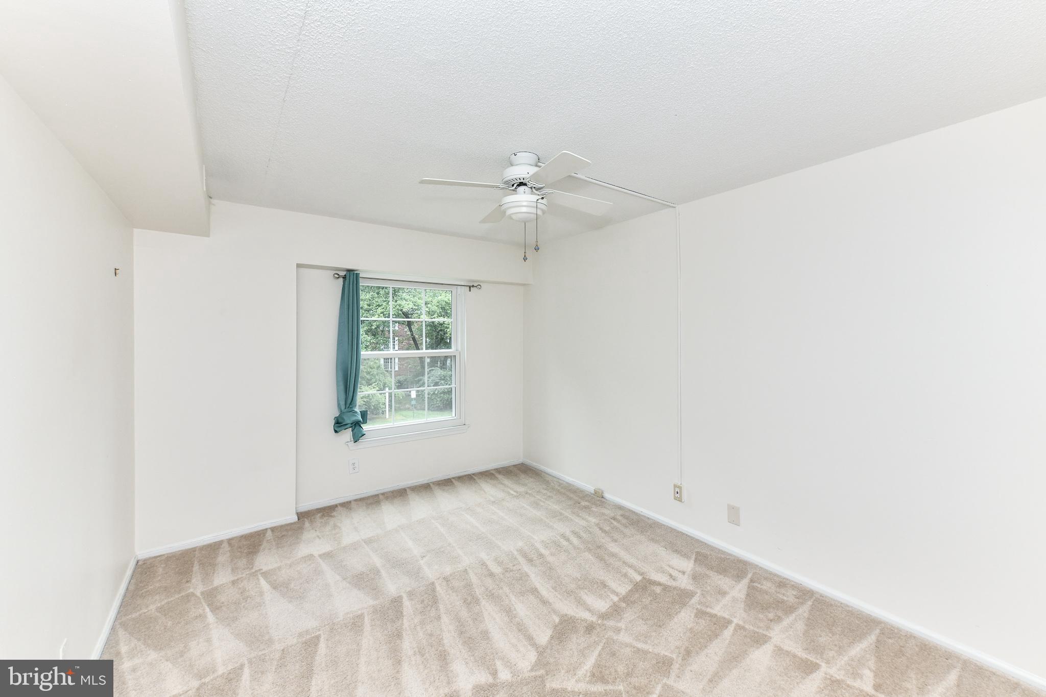 COLONIES AT MCLEAN - Residential Lease