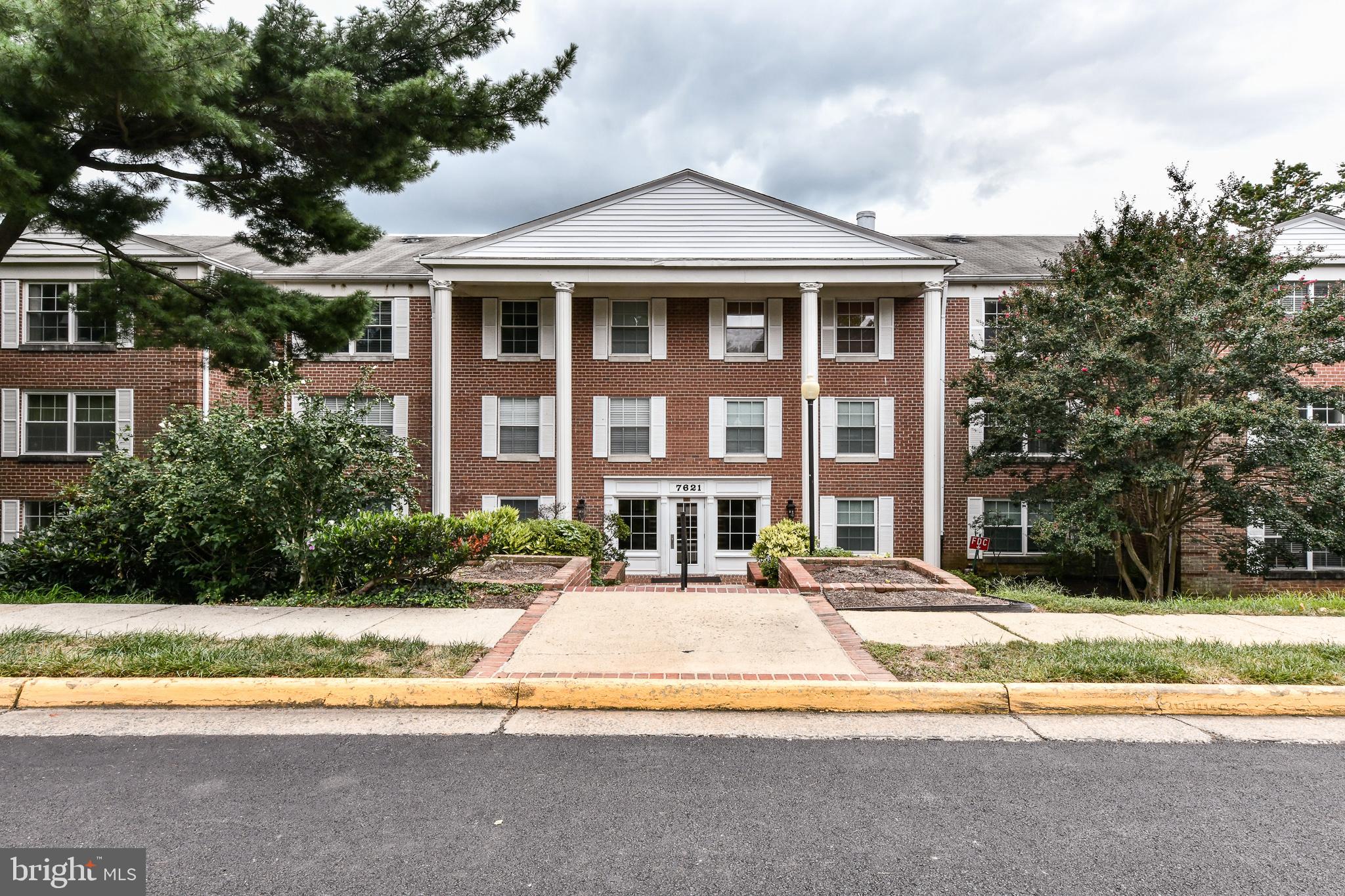 COLONIES AT MCLEAN - Residential Lease