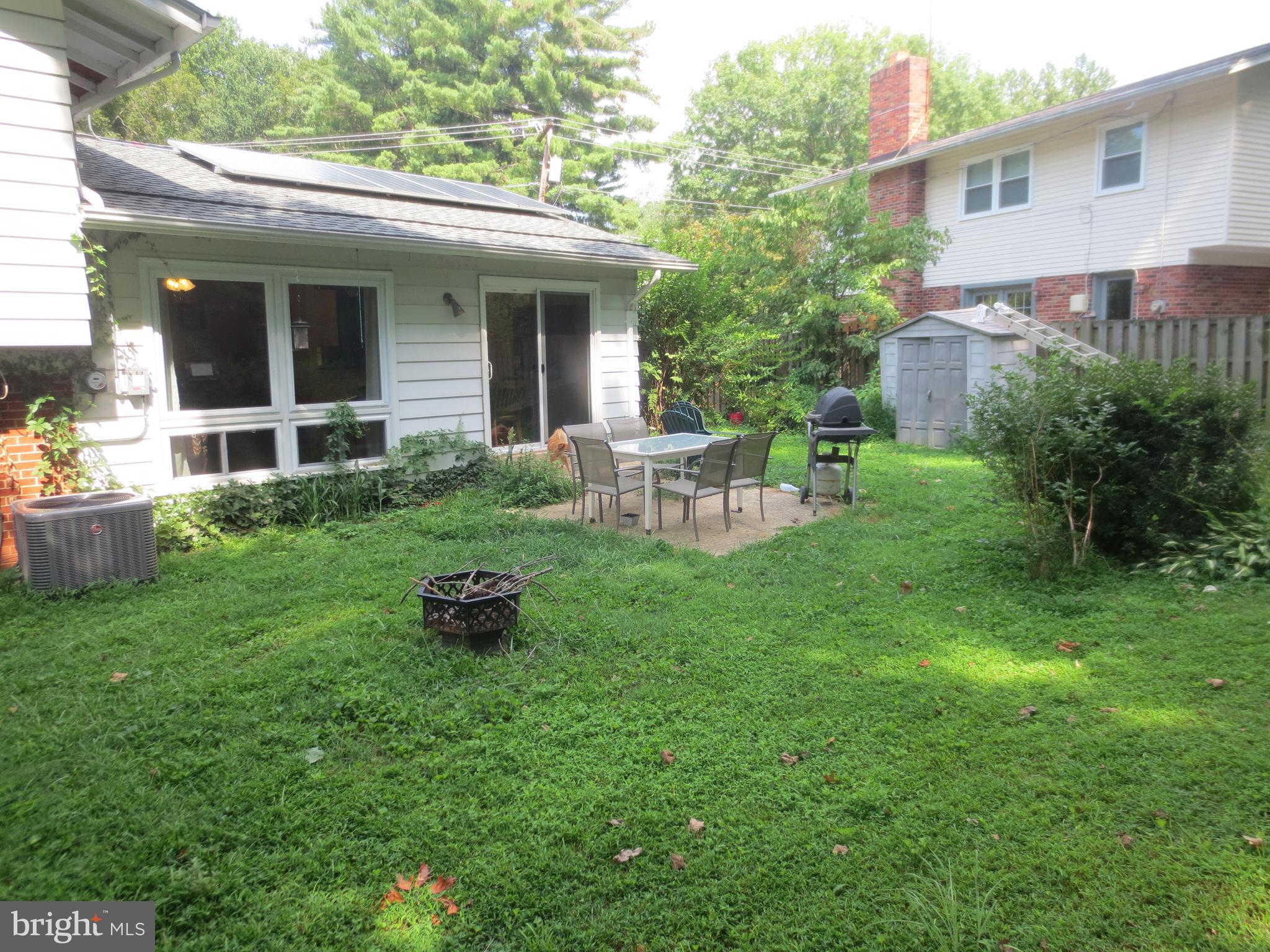 MOSBY WOODS - Residential Lease