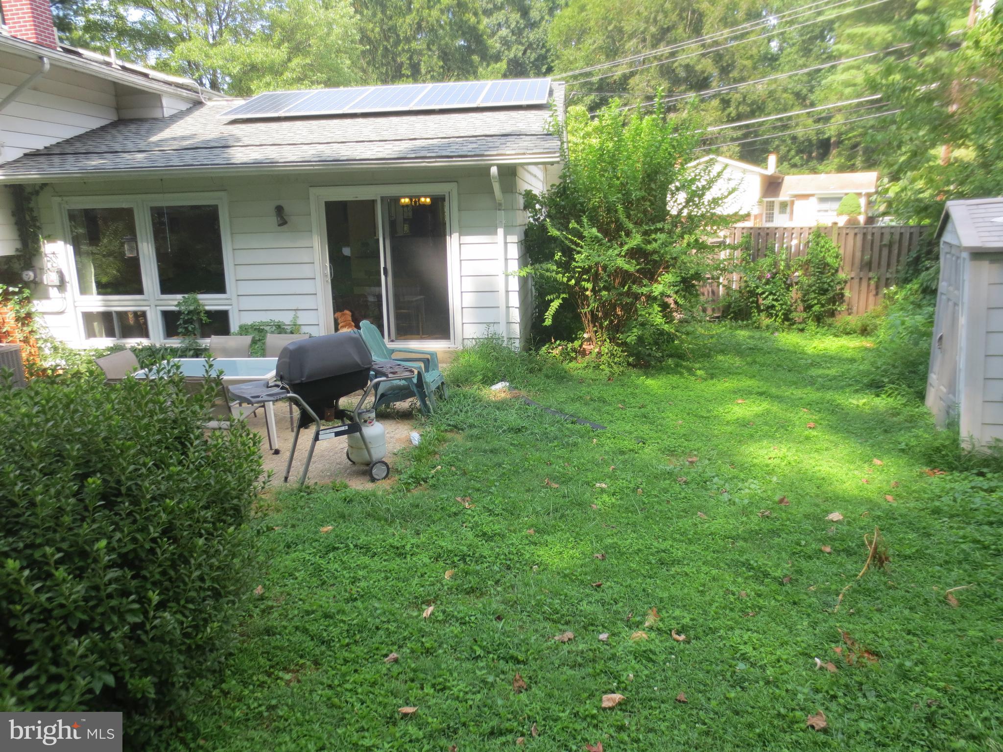 MOSBY WOODS - Residential Lease