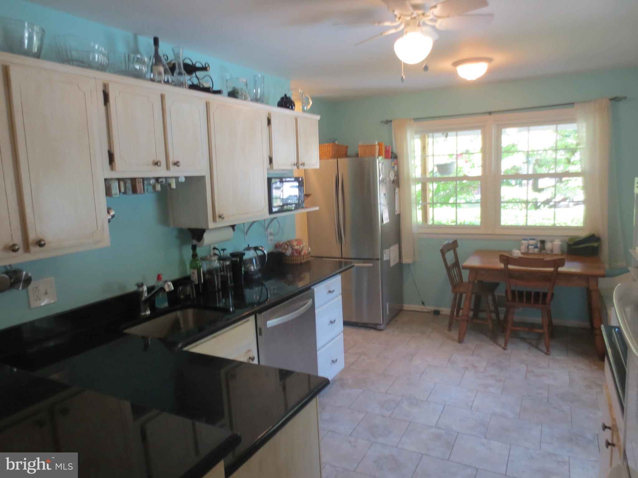 MOSBY WOODS - Residential Lease