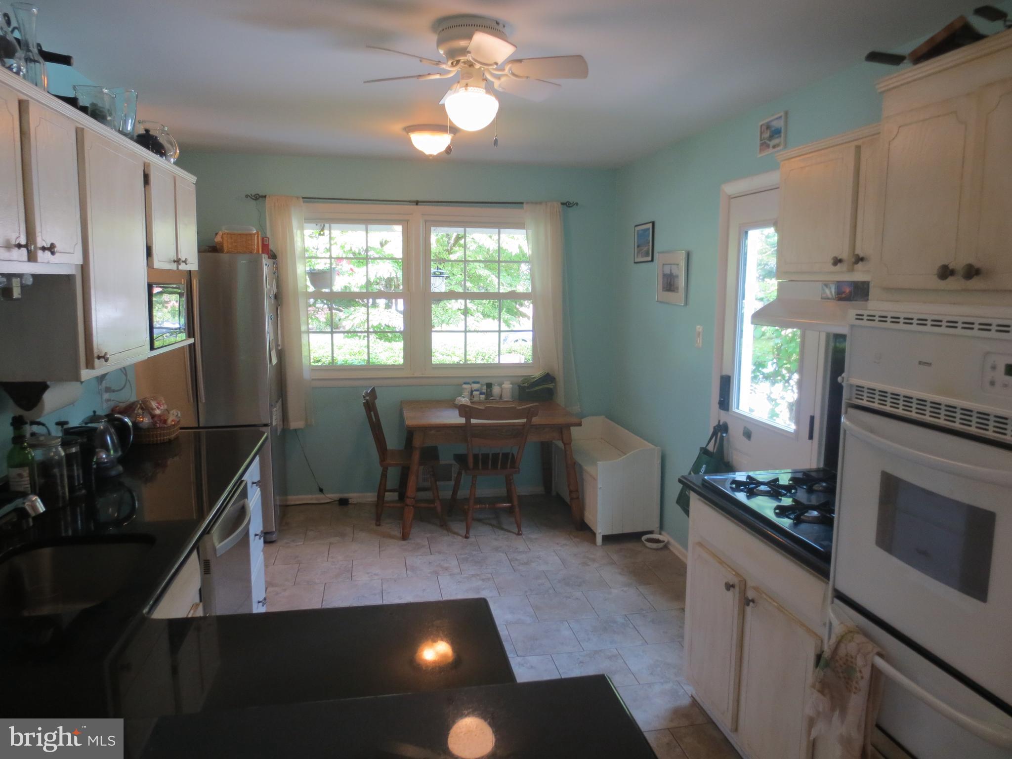 MOSBY WOODS - Residential Lease