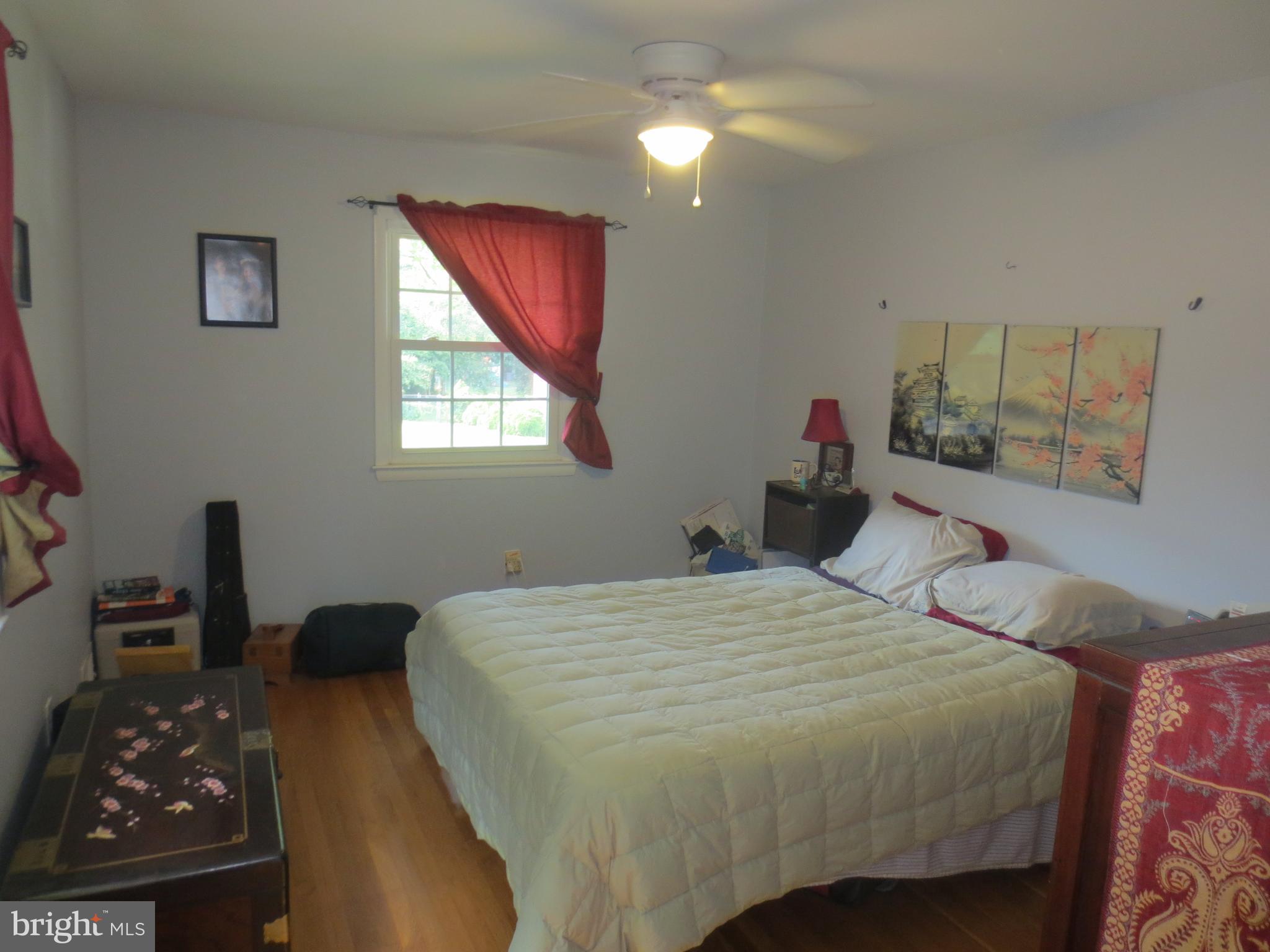 MOSBY WOODS - Residential Lease