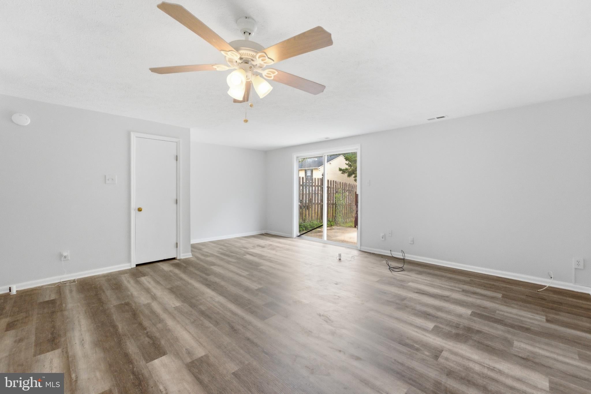 217 VISTA COURT
