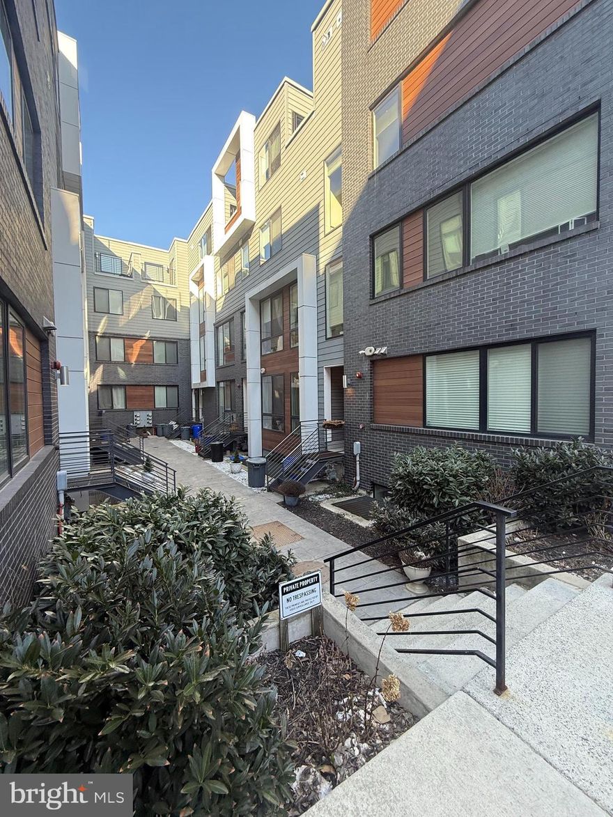 Welcome to this charming unit in the heart of Fishtown! This lovely one bedroom/one bathroom features convenient amenities such as a washer/dryer, garbage disposal, dishwasher, large walk in closet in the bedroom and is offering a comfortable and convenient living space for anyone looking to settle down in the city. Easy access to local shops, restaurants, and public transportation. Tenant occupied till end of May