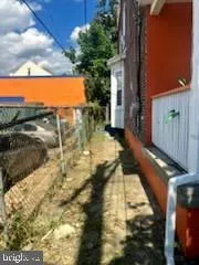 Trenton, New Jersey 08618, United States, 6 Bedrooms Bedrooms, ,3 BathroomsBathrooms,Residential,Active,205550