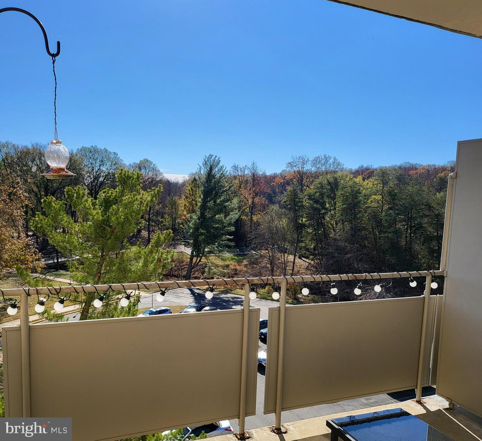 RIVER TOWERS - Residential