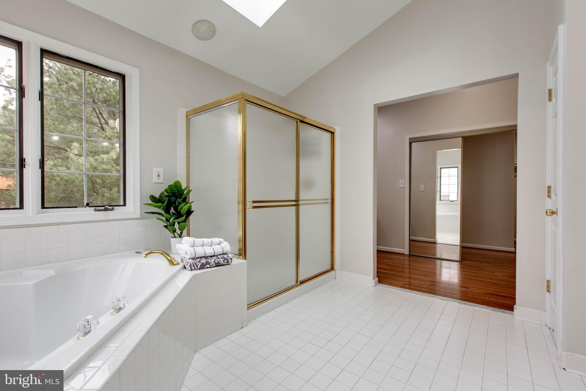 GOVERNORS RUN - Residential