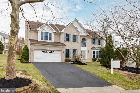 8305 Governor Kent Terrace, Ellicott City, MD MLS: MDHW2049186