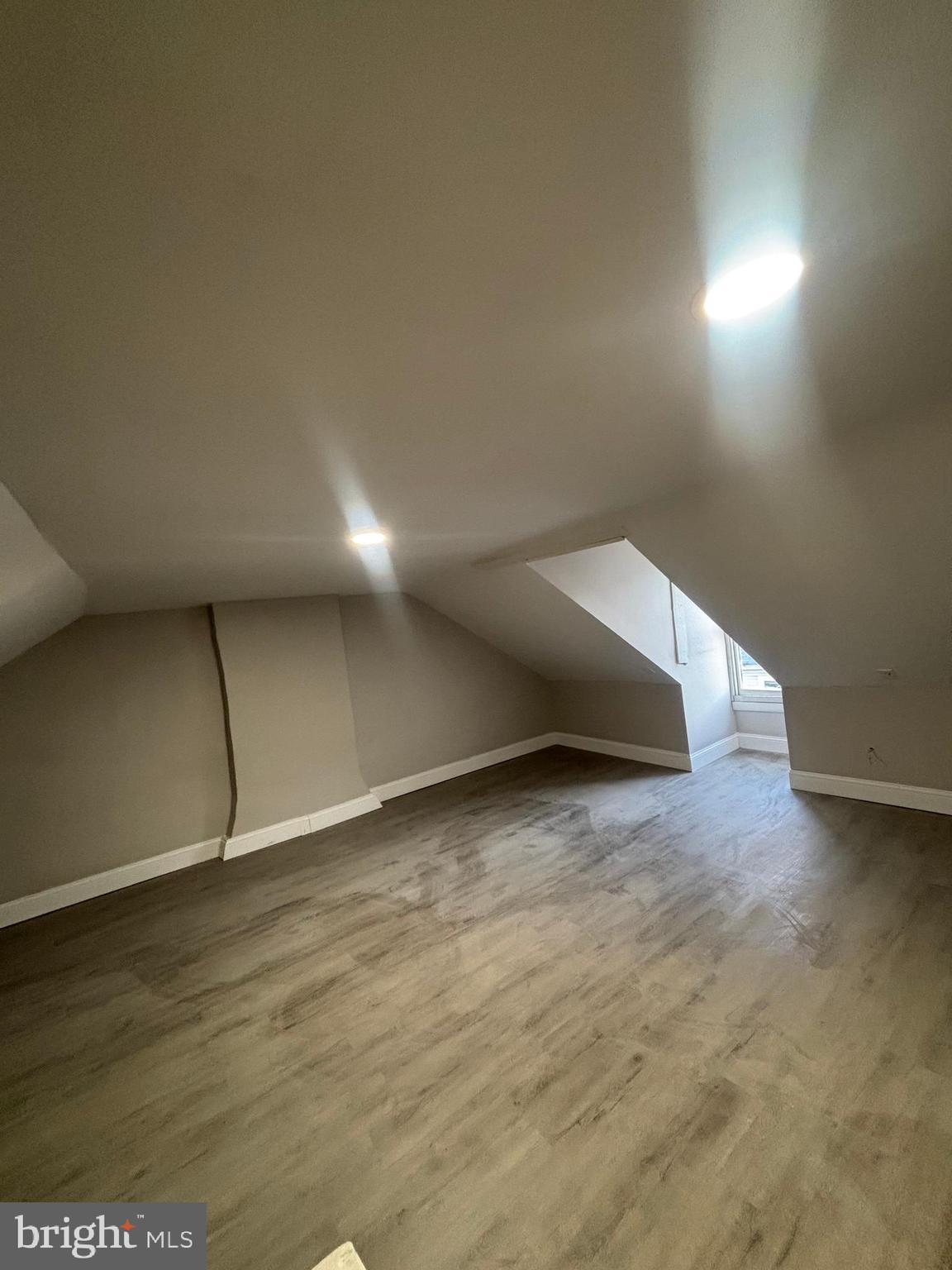 LANCASTER - Residential Lease