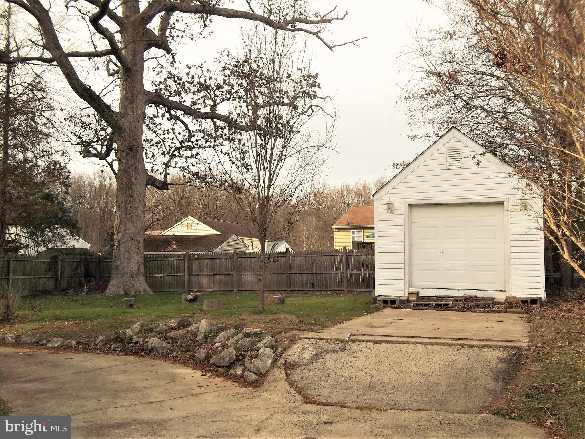 HILLSDALE - Residential