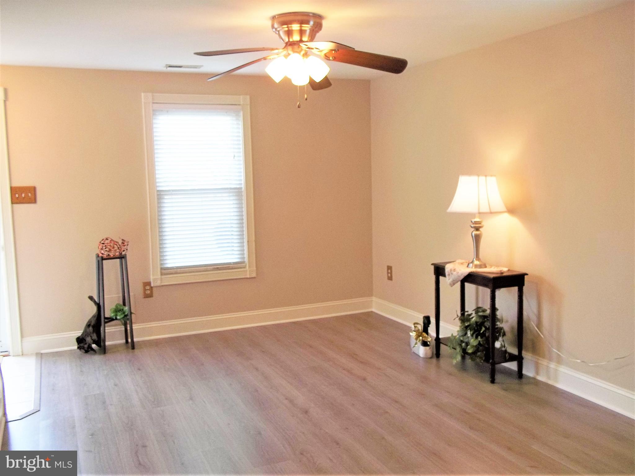 HILLSDALE - Residential