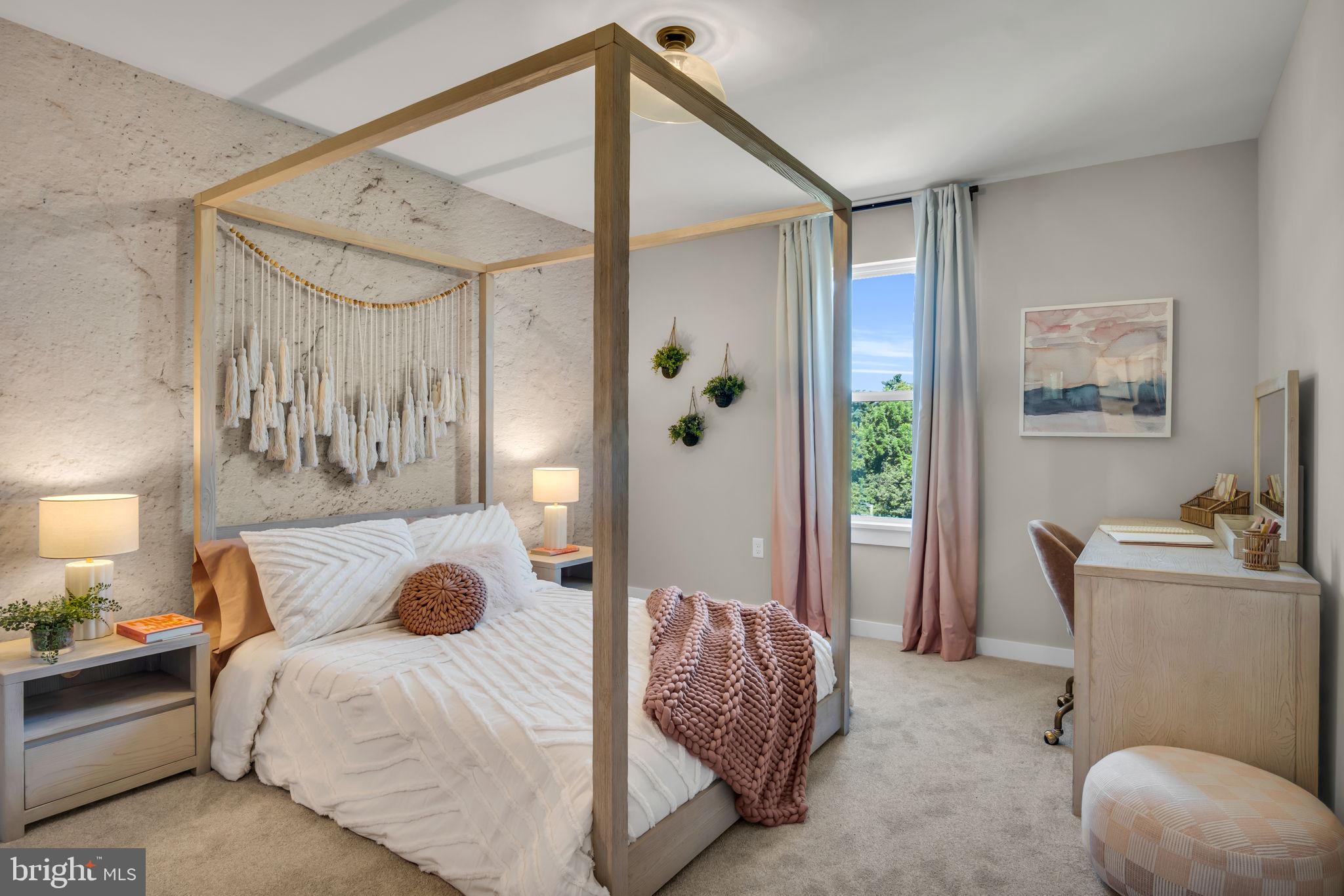 AUTUMN CHASE - Residential