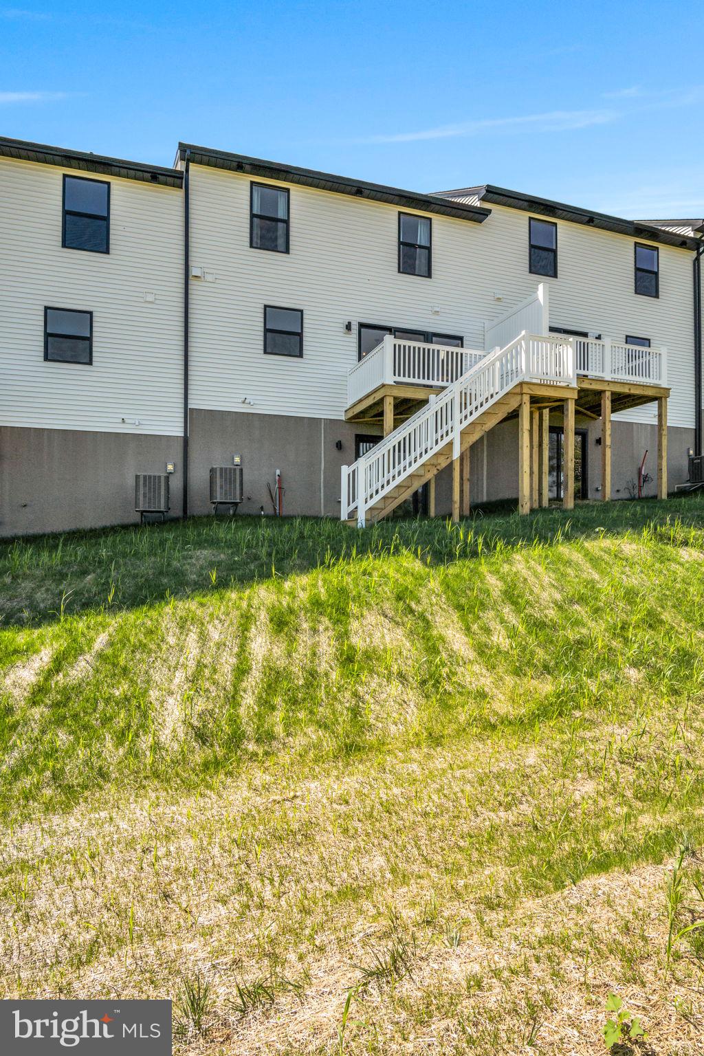 AUTUMN CHASE - Residential