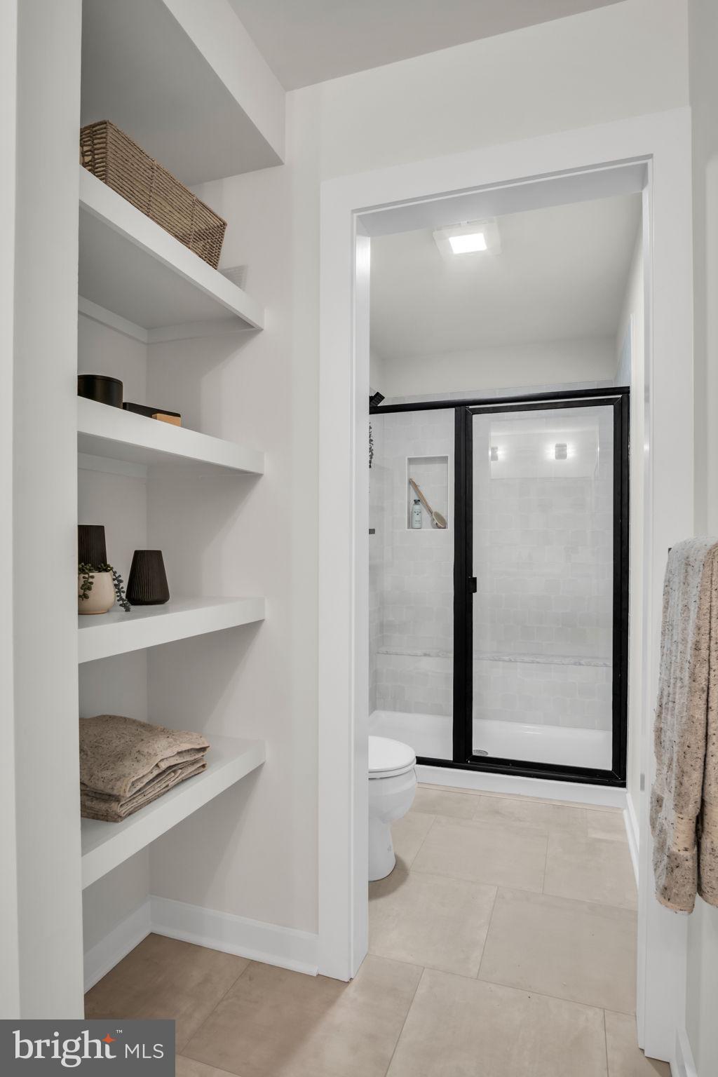 AUTUMN CHASE - Residential