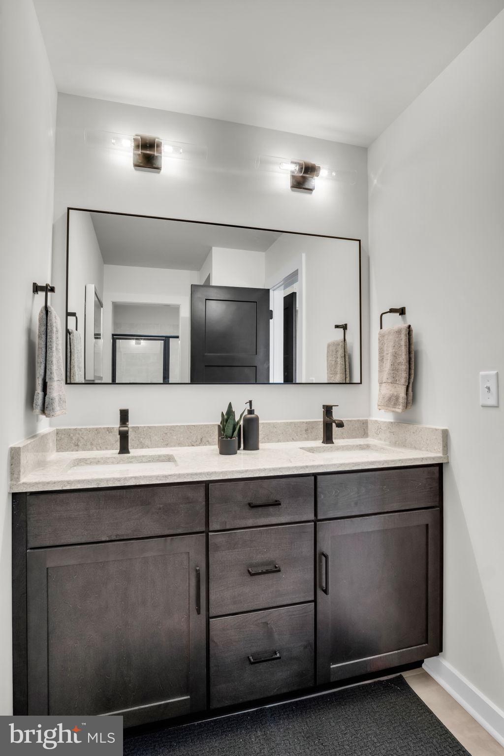 AUTUMN CHASE - Residential