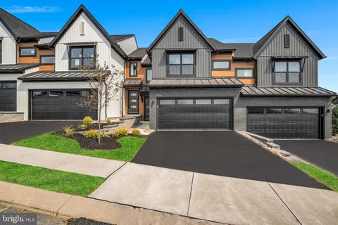 2139 S AUTUMN CHASE DRIVE 020-04 MECHANICSBURG PA 17055