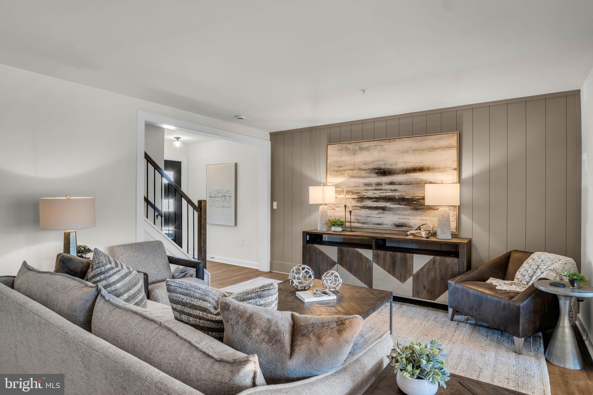 AUTUMN CHASE - Residential