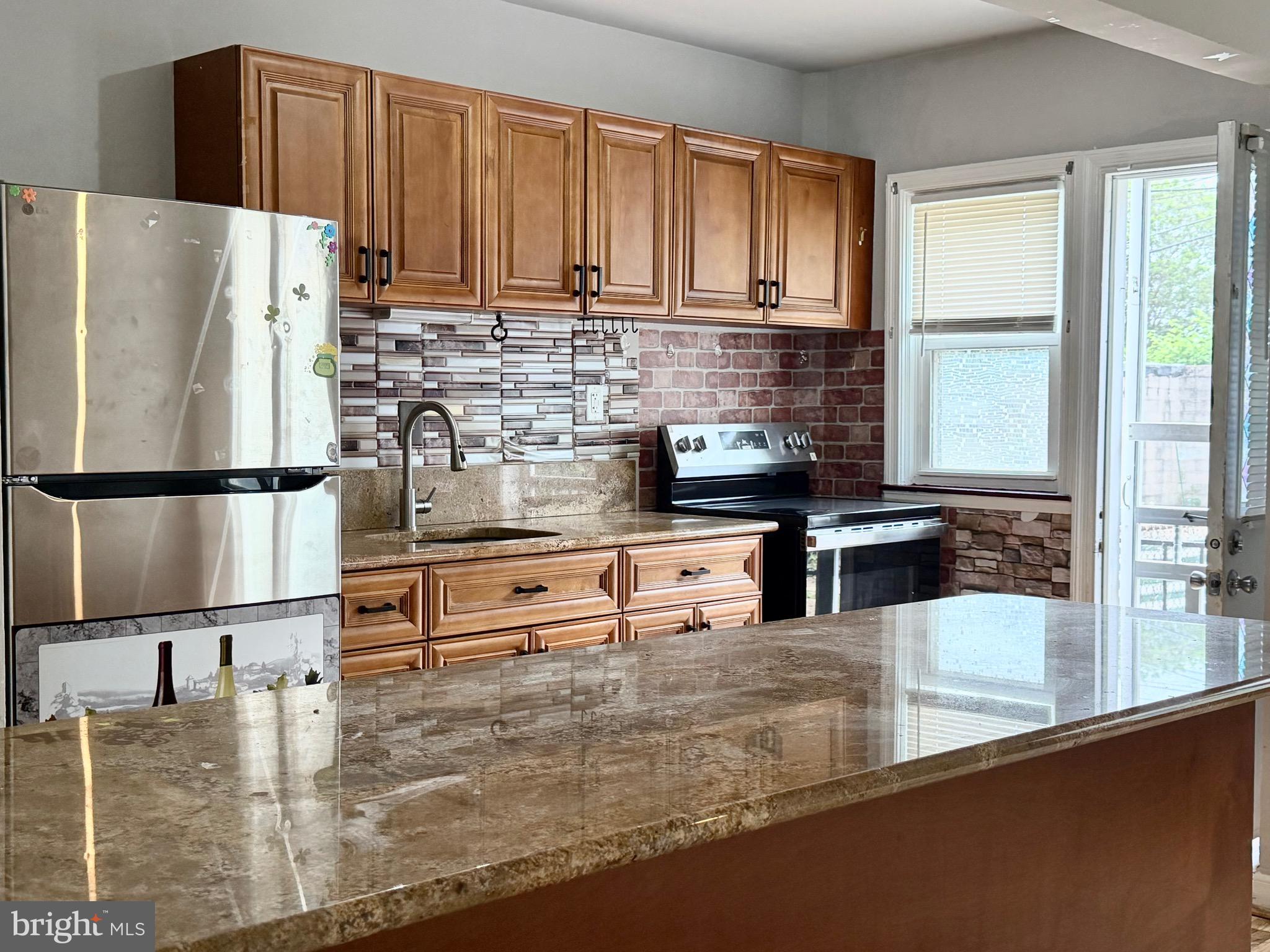 WEST RIDGE - Residential