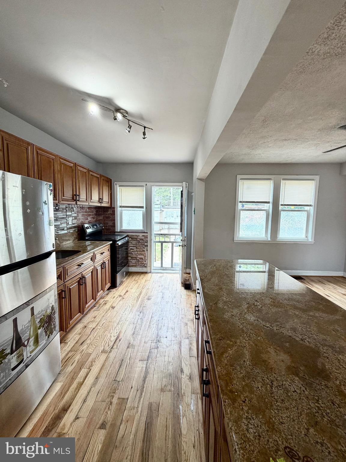 WEST RIDGE - Residential