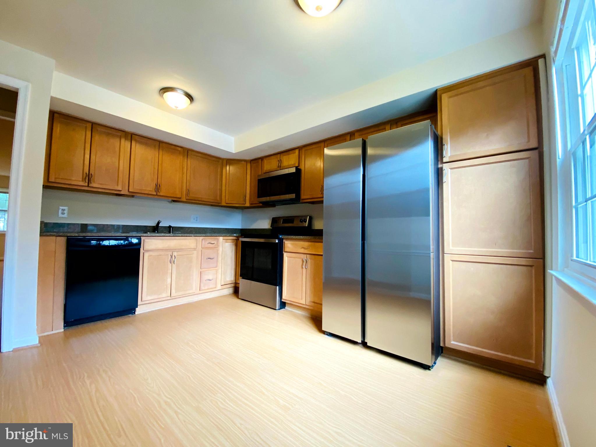 QUEEN ANNE VILLAGE - Residential Lease