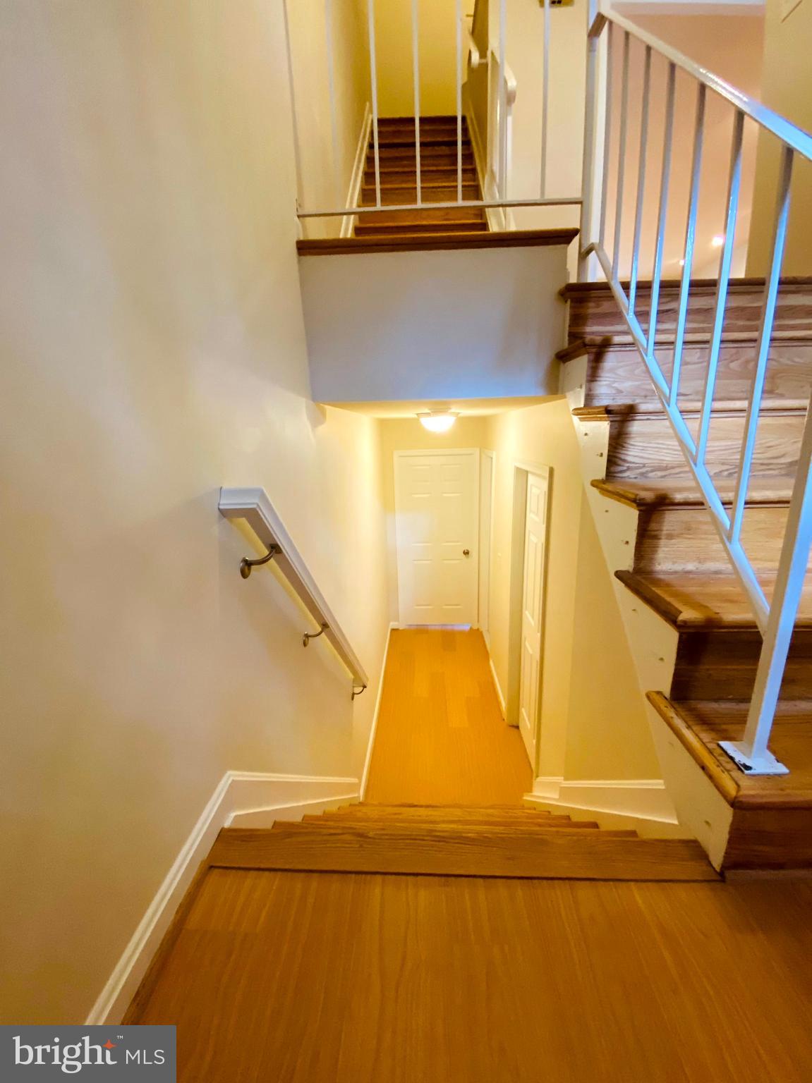 QUEEN ANNE VILLAGE - Residential Lease