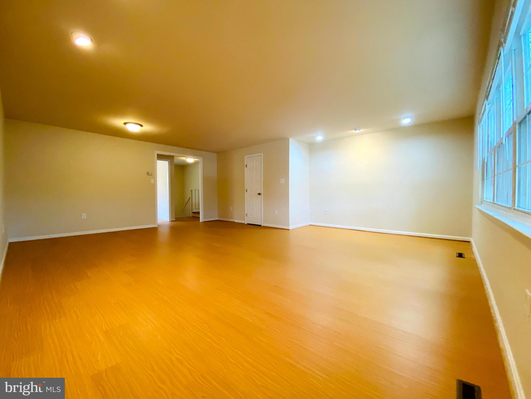 QUEEN ANNE VILLAGE - Residential Lease