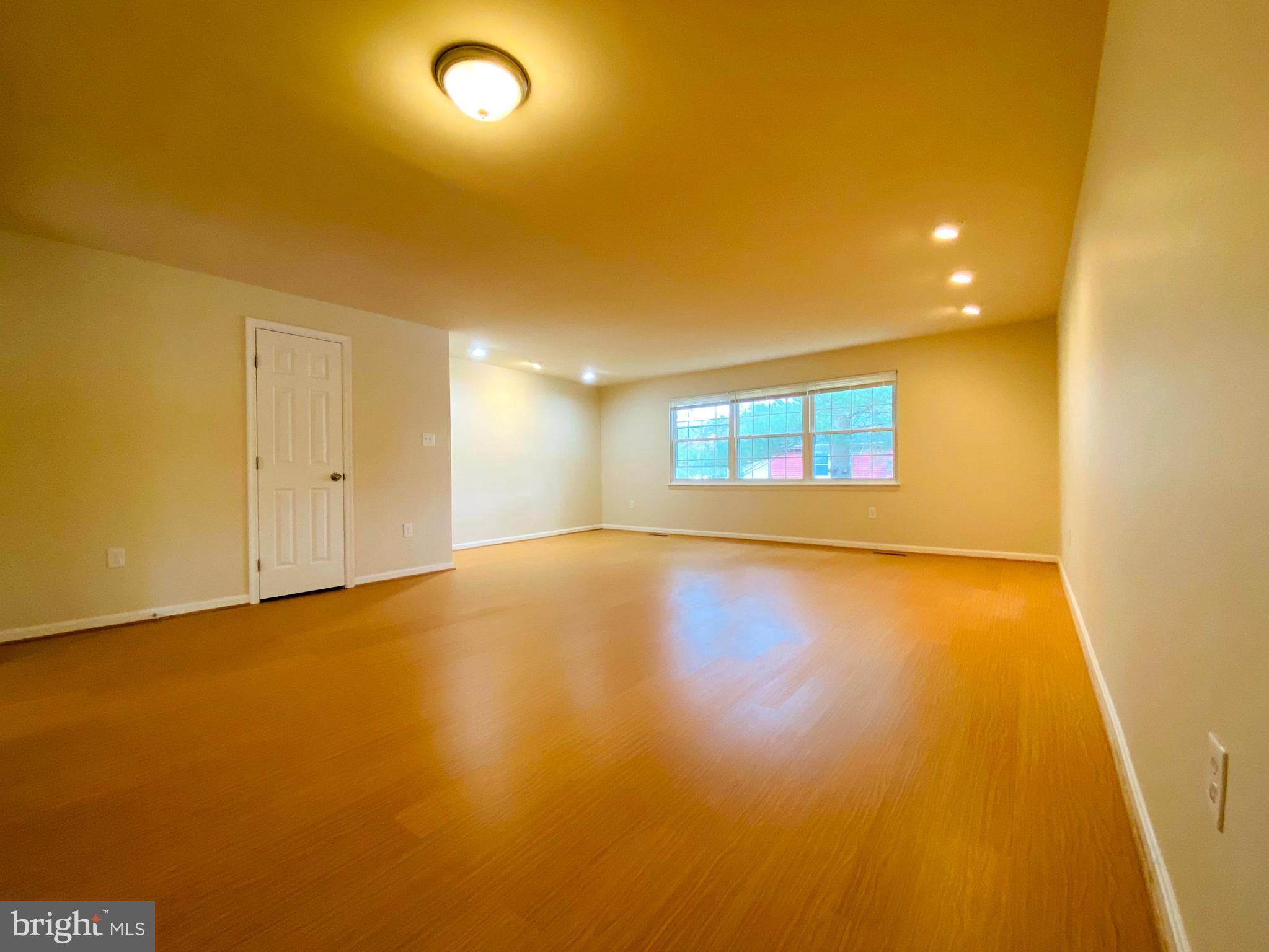 QUEEN ANNE VILLAGE - Residential Lease