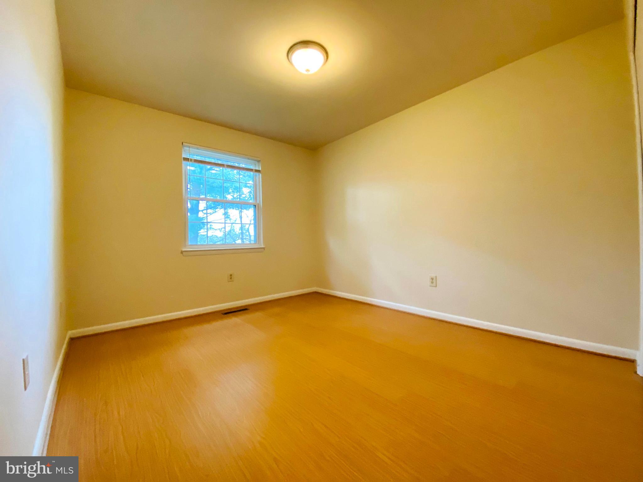 QUEEN ANNE VILLAGE - Residential Lease