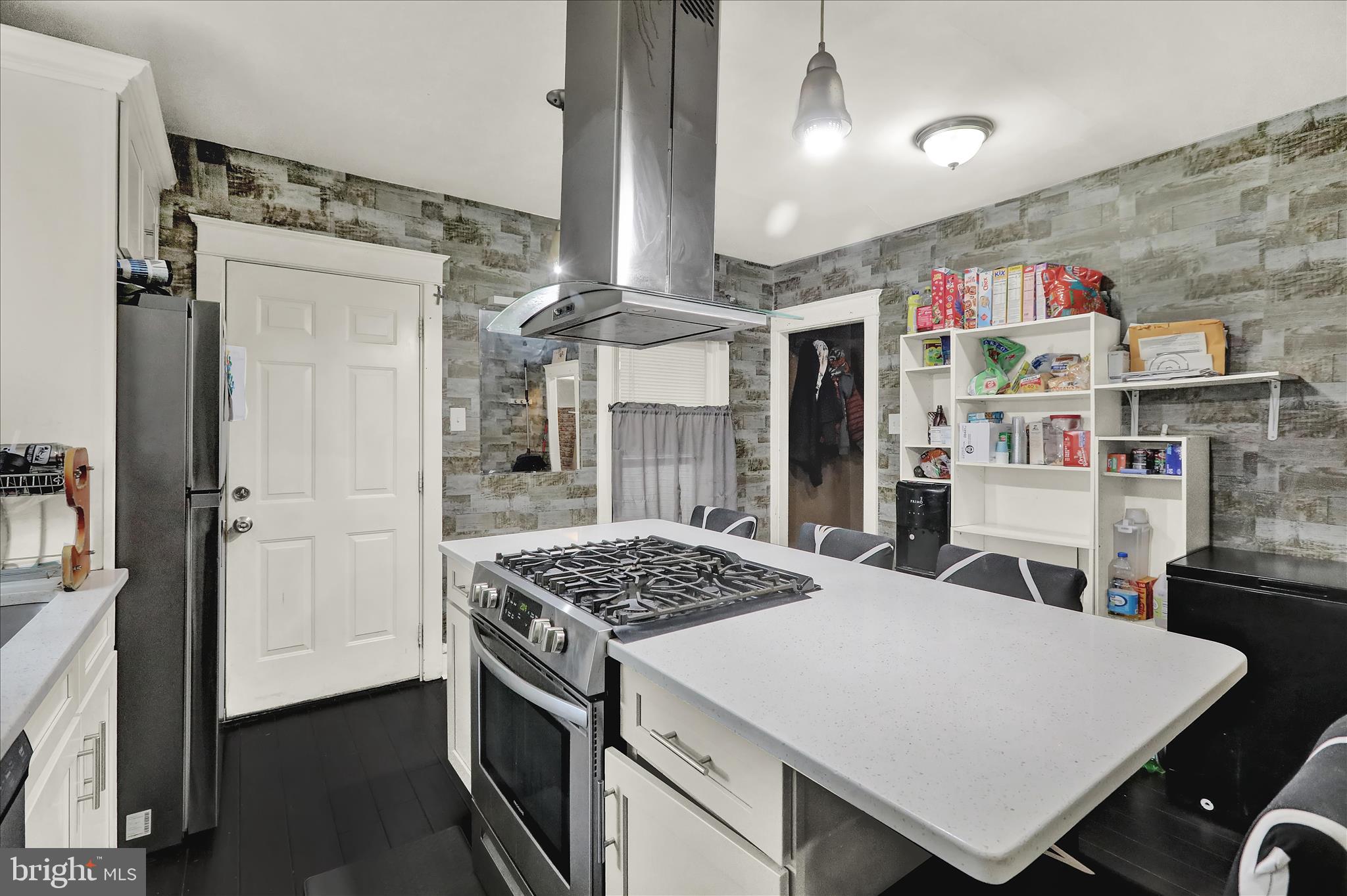 MOHNTON LAWN - Residential